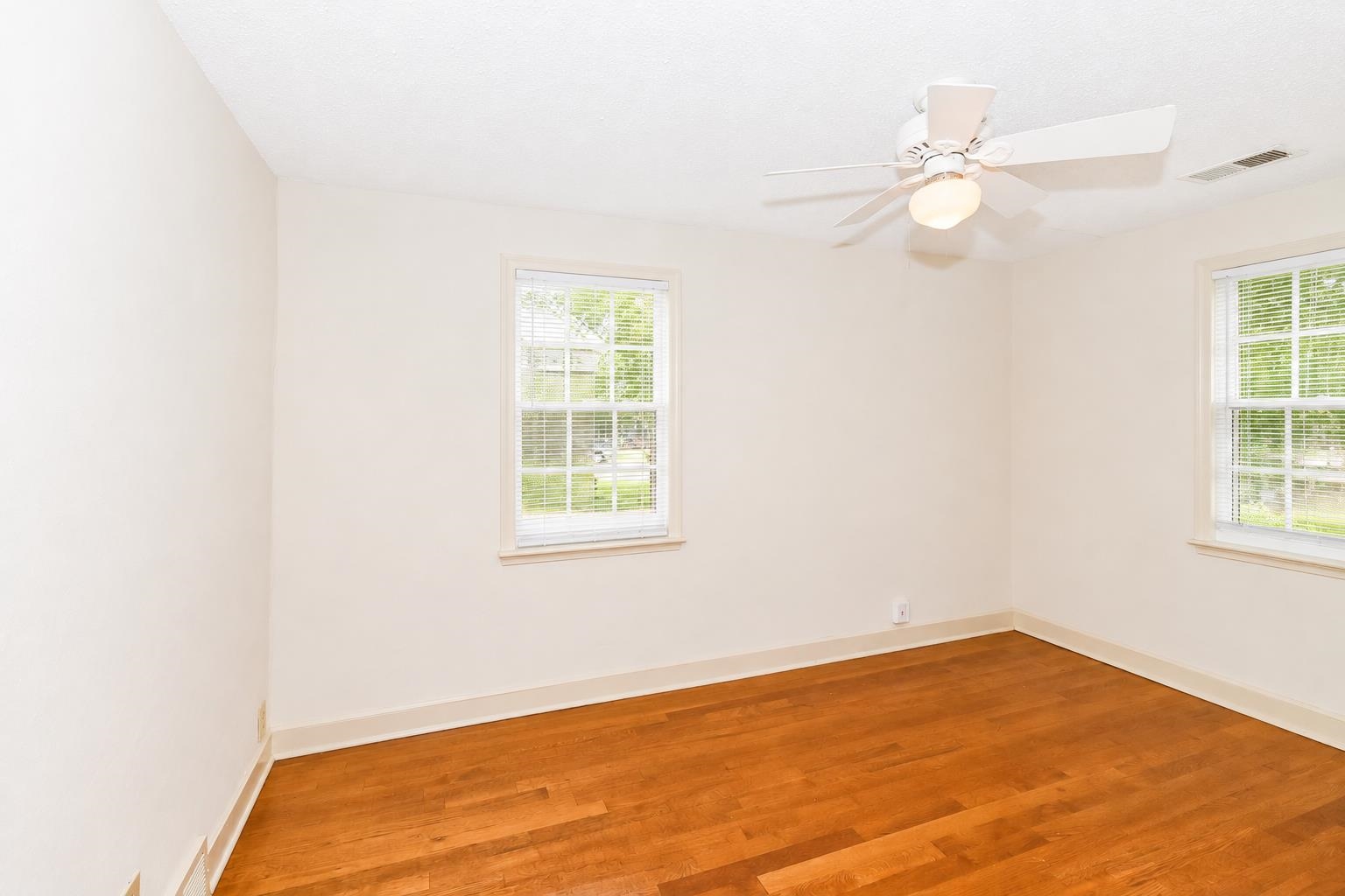 59 W Lafayette Cir Property Photo 6