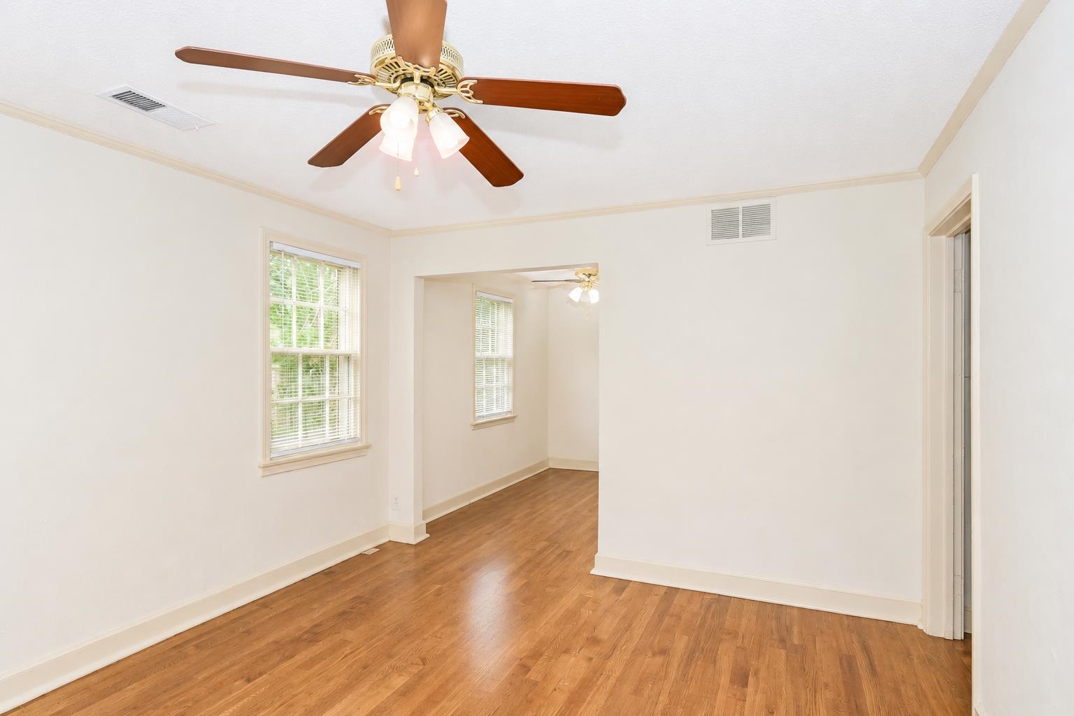 59 W Lafayette Cir Property Photo 10