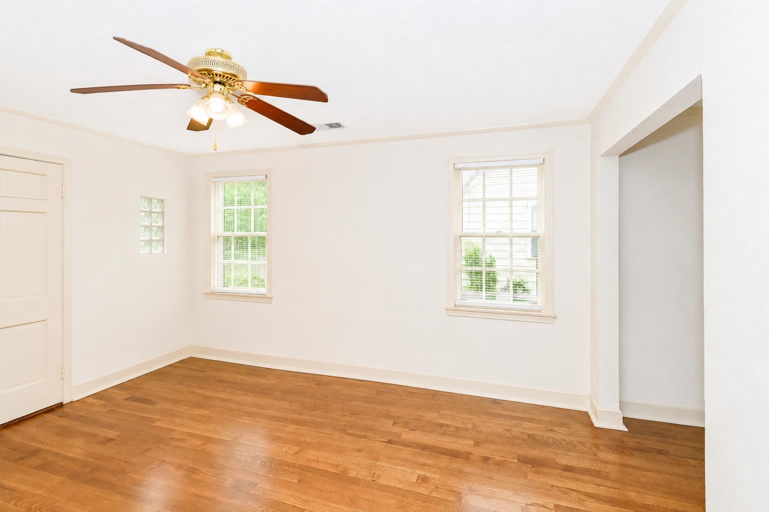 59 W Lafayette Cir Property Photo 15