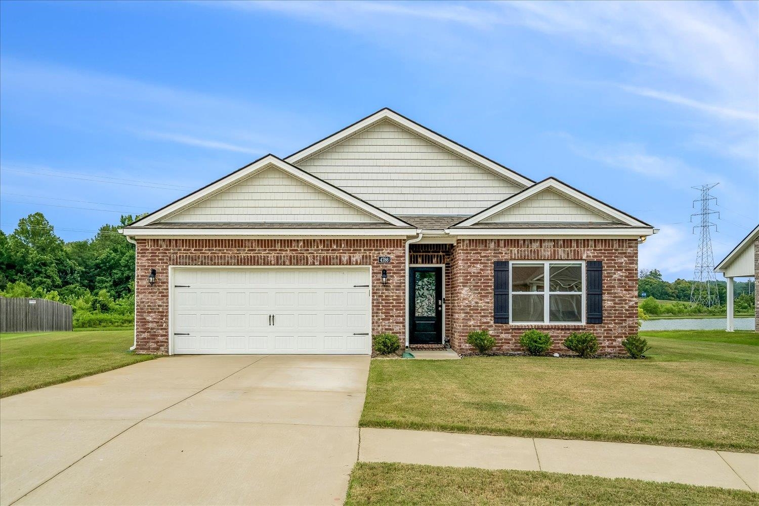 4786 Barrett Oaks Dr Property Photo 2