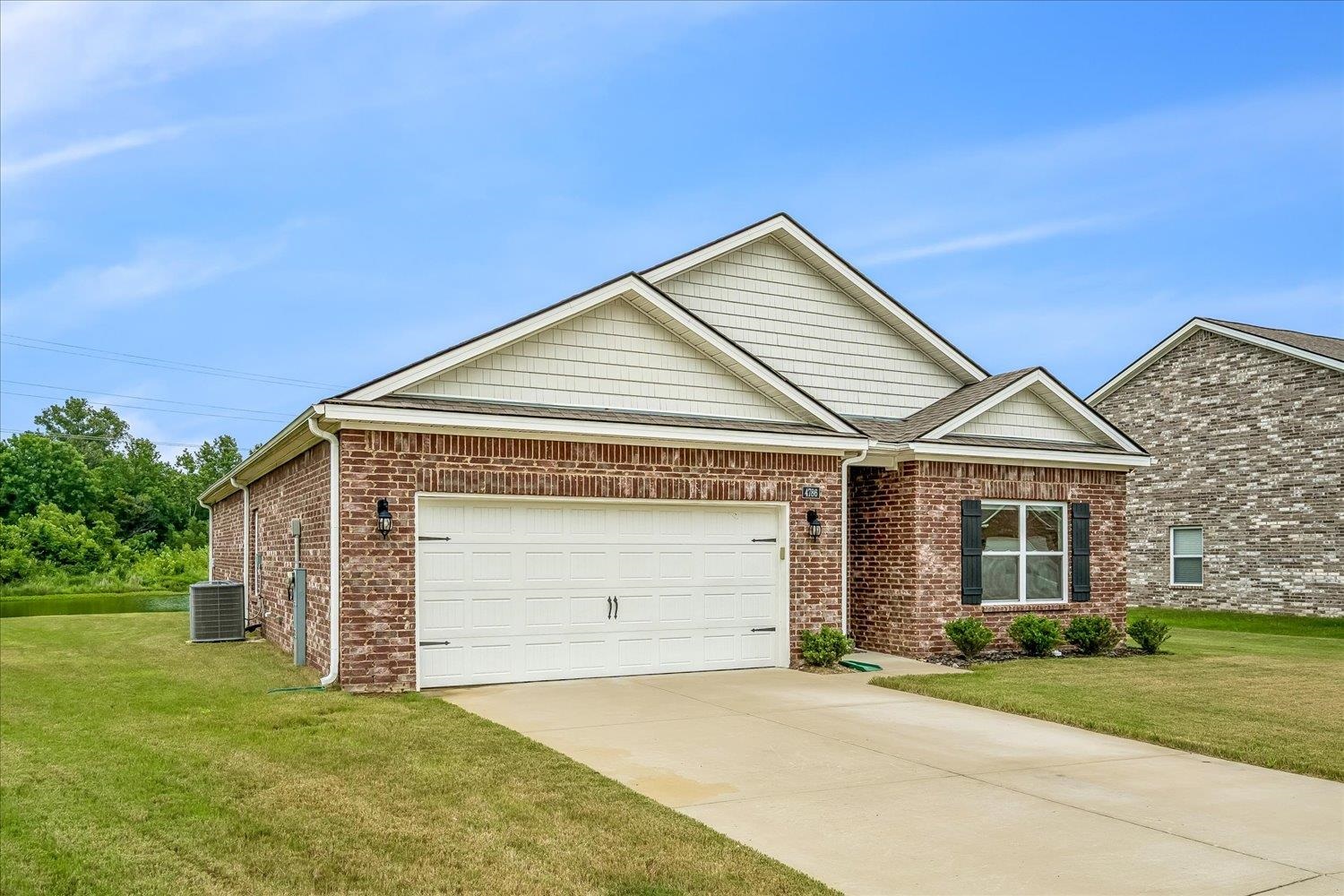4786 Barrett Oaks Dr Property Photo 3