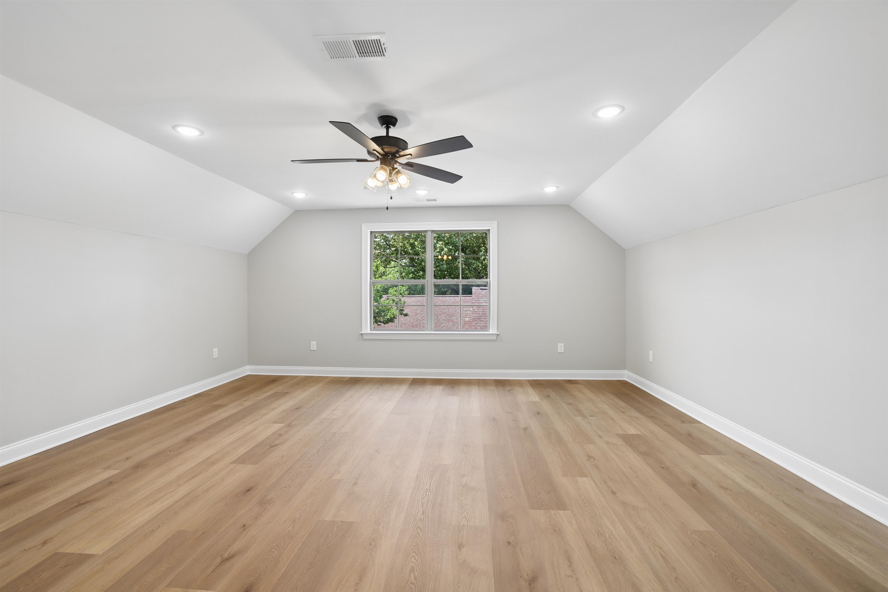 9624 Pine Point Dr Property Photo 22