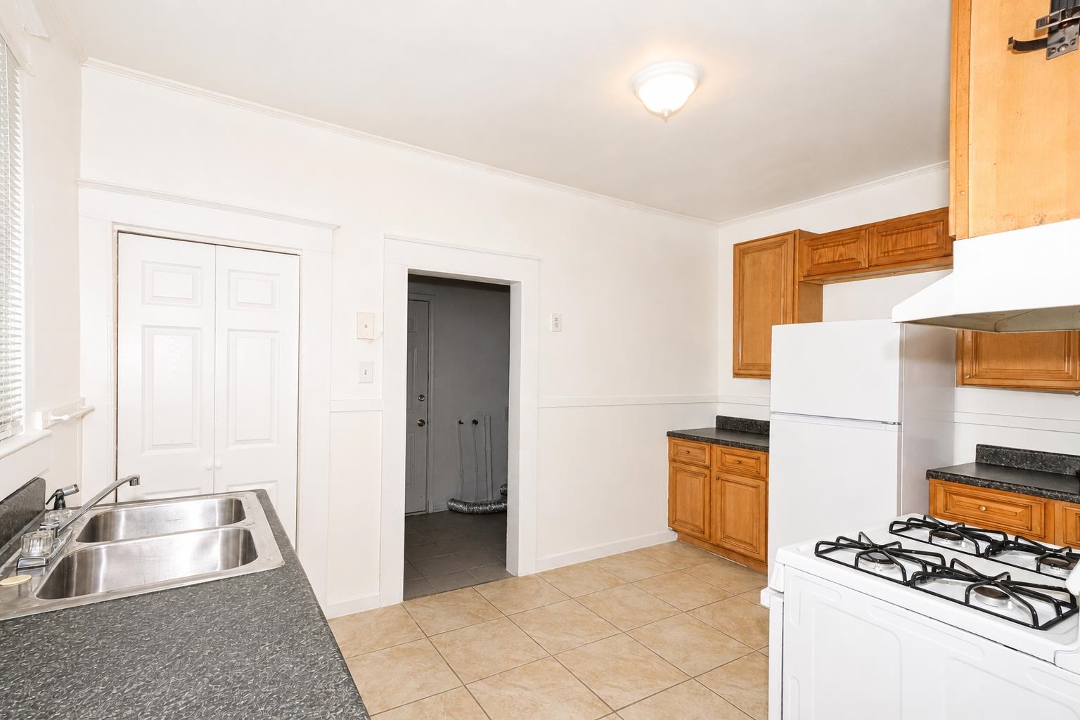 941 Galloway Ave Property Photo 12
