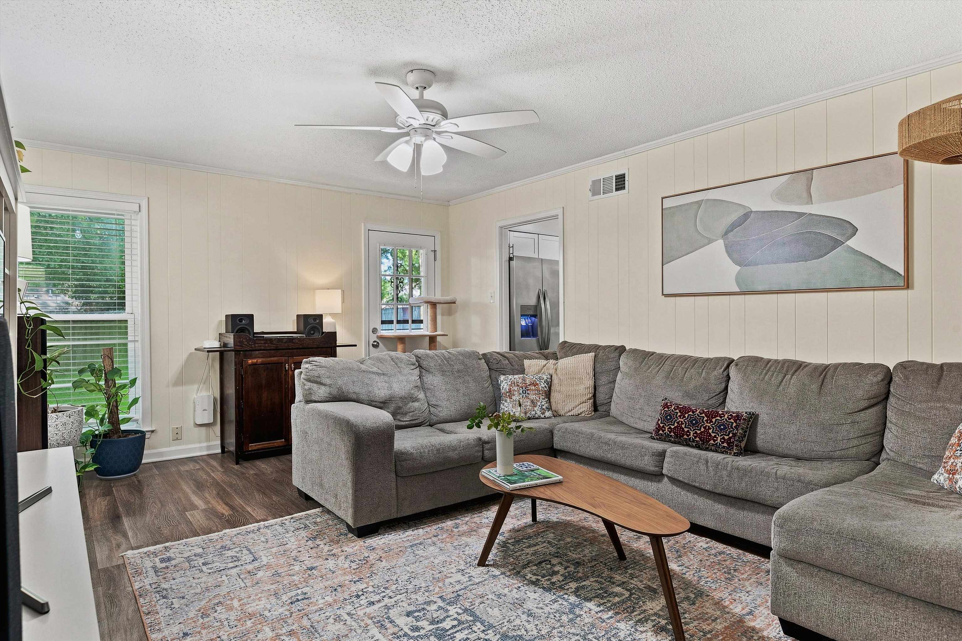 5281 Steuben Dr Property Photo 7