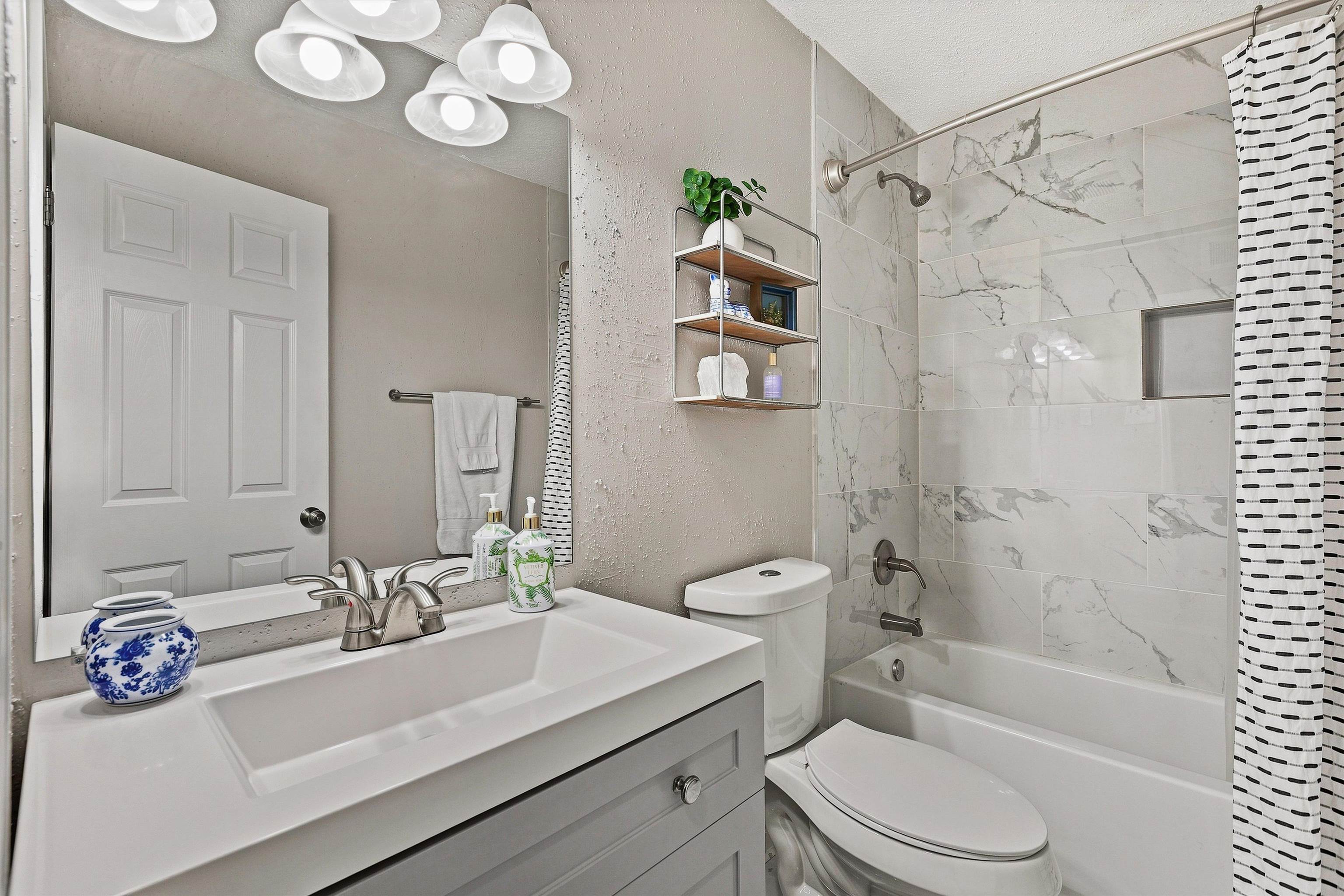 5281 Steuben Dr Property Photo 21