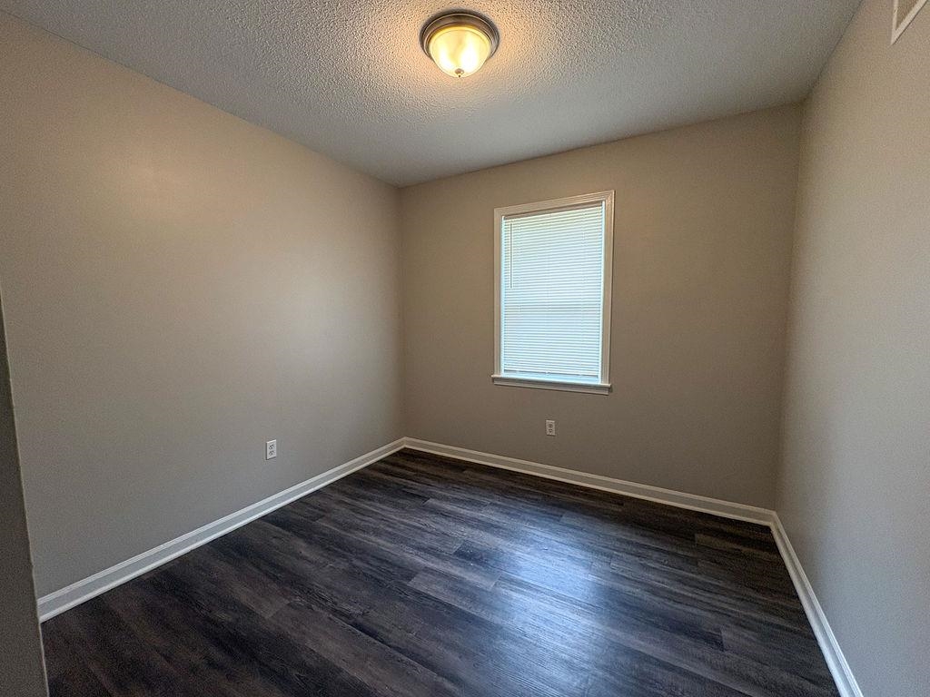 3772 Voltaire Ave Property Photo 12