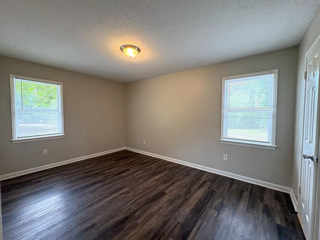 3772 Voltaire Ave Property Photo 13