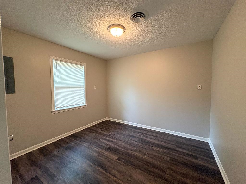 3772 Voltaire Ave Property Photo 14