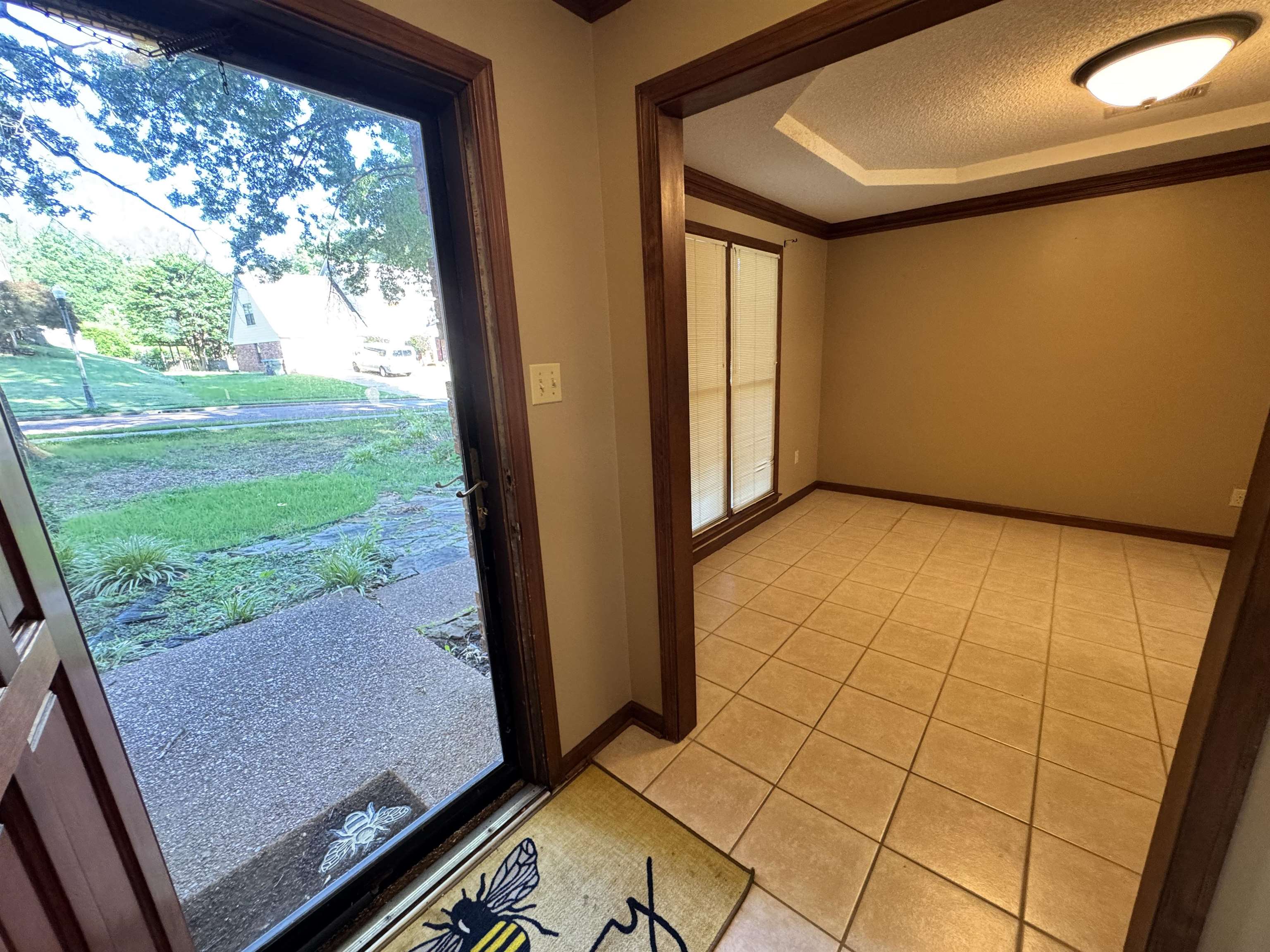 2025 Mt Badon Ln Property Photo 4