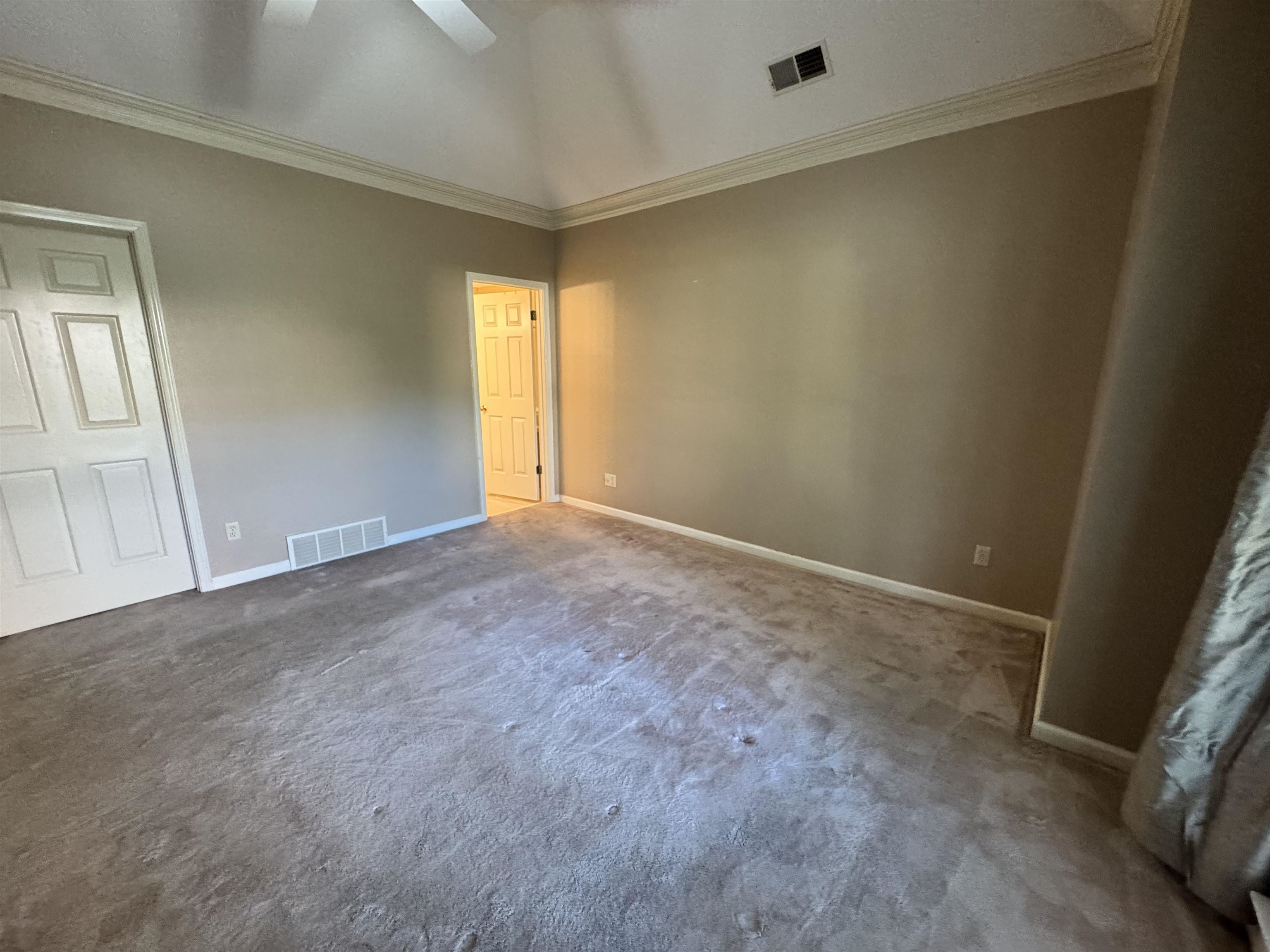 2025 Mt Badon Ln Property Photo 9