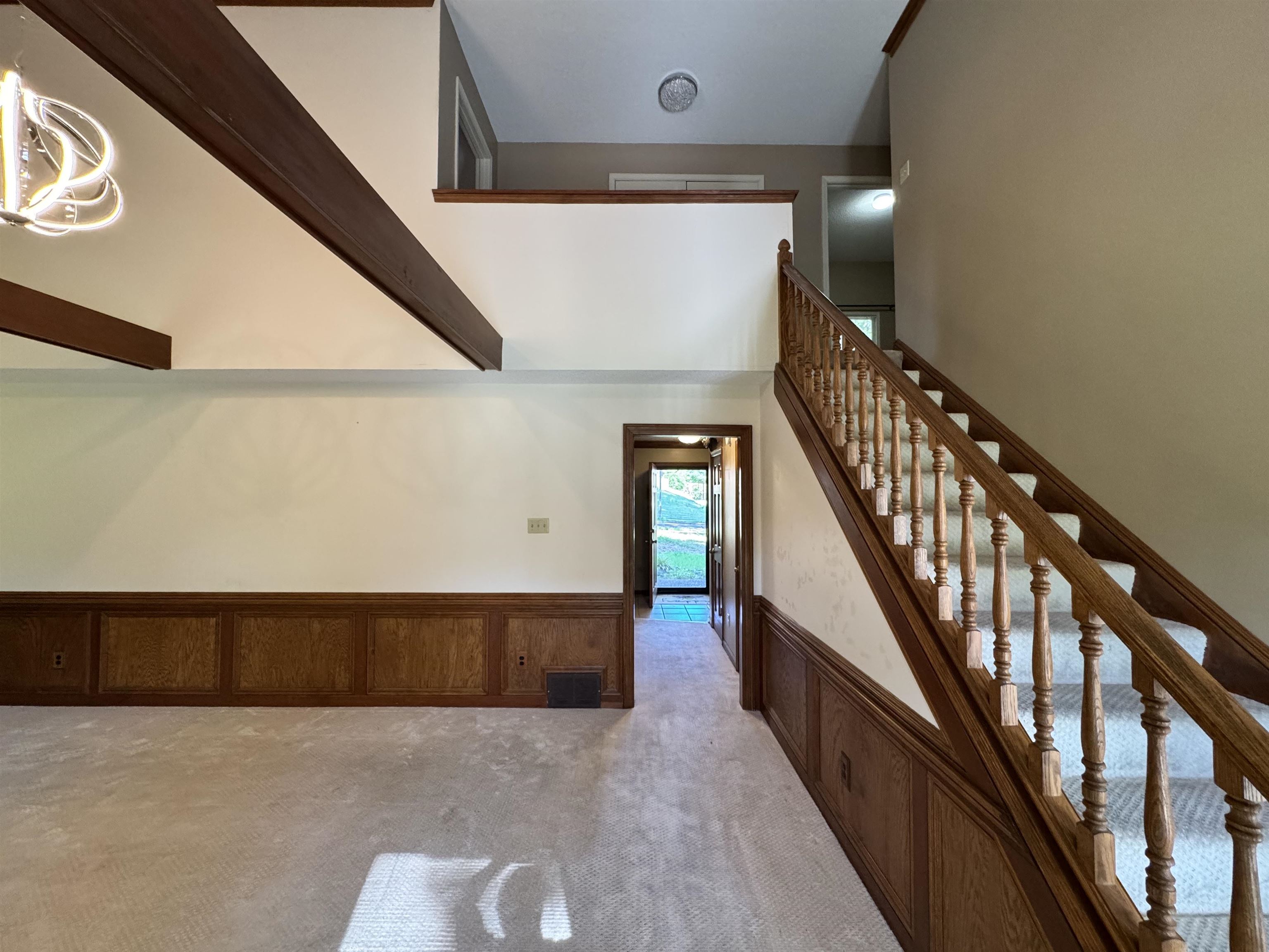 2025 Mt Badon Ln Property Photo 24