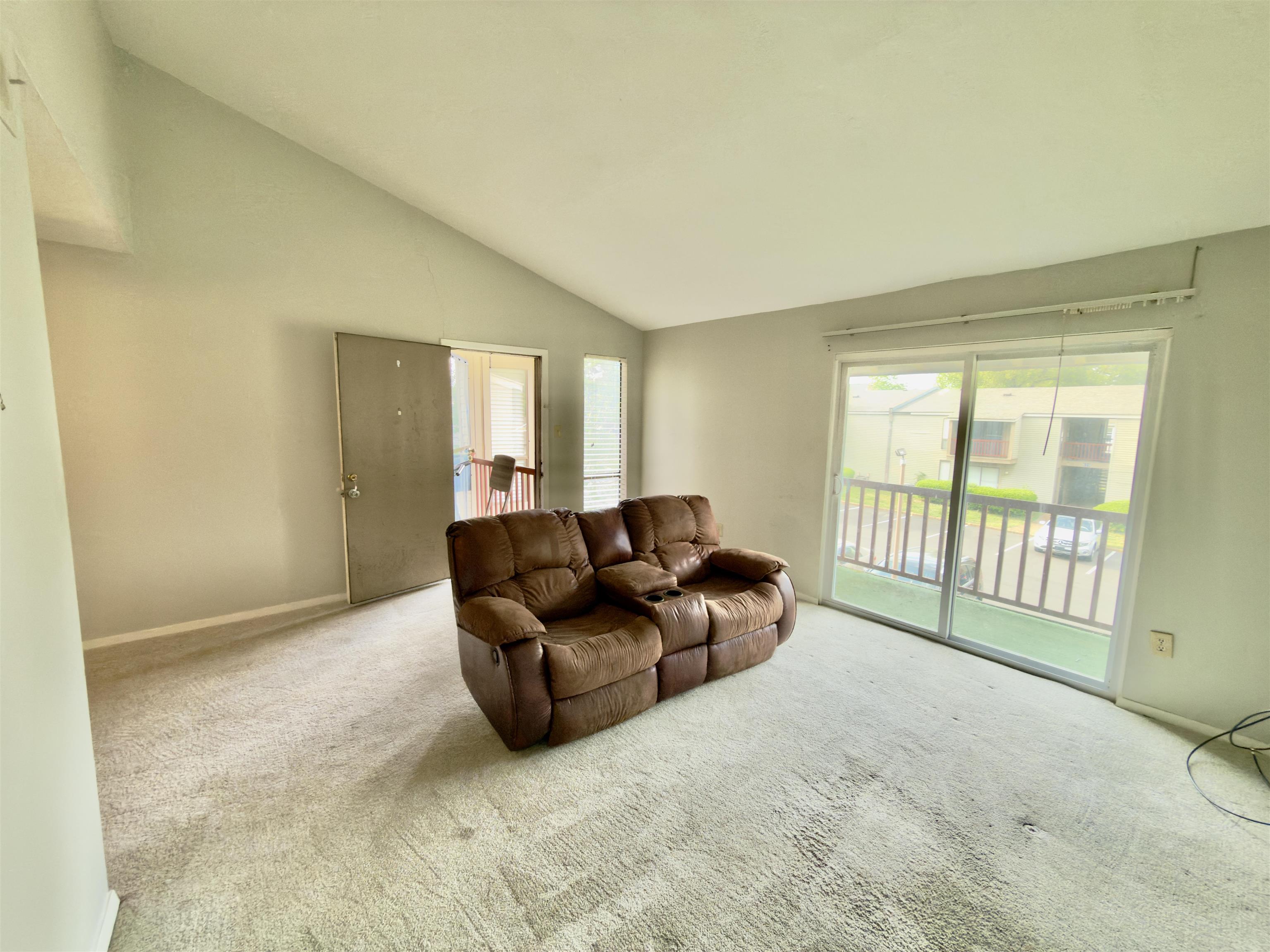 635 Patterson St 4 Property Photo 5