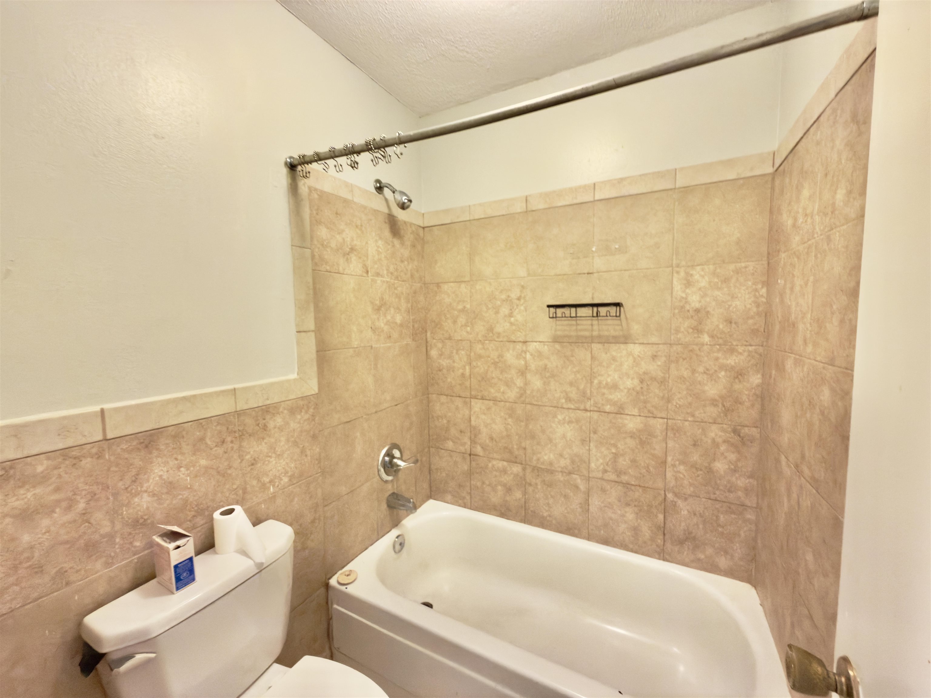 635 Patterson St 4 Property Photo 12