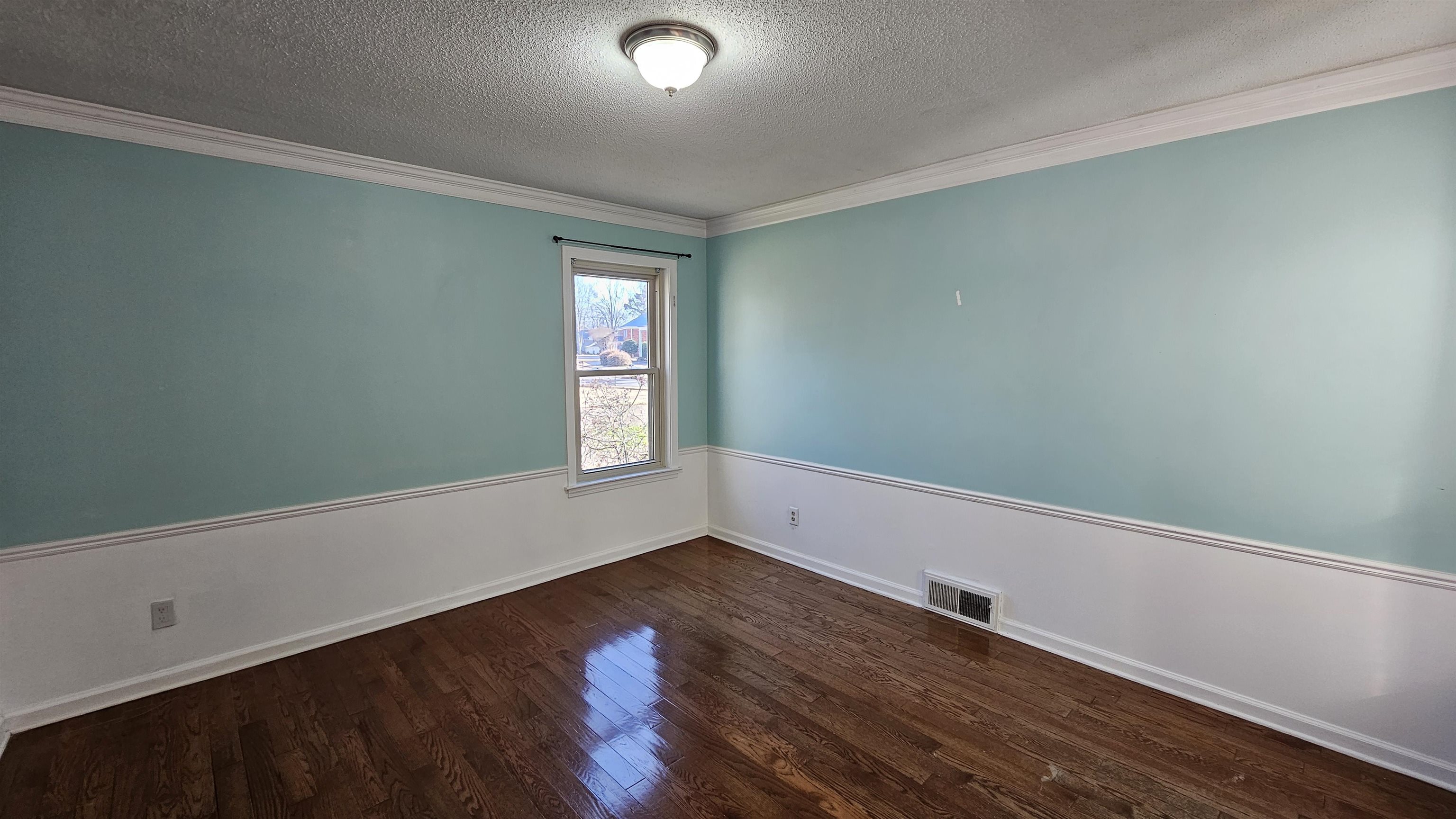 1411 Poplar Ridge Dr Property Photo 15