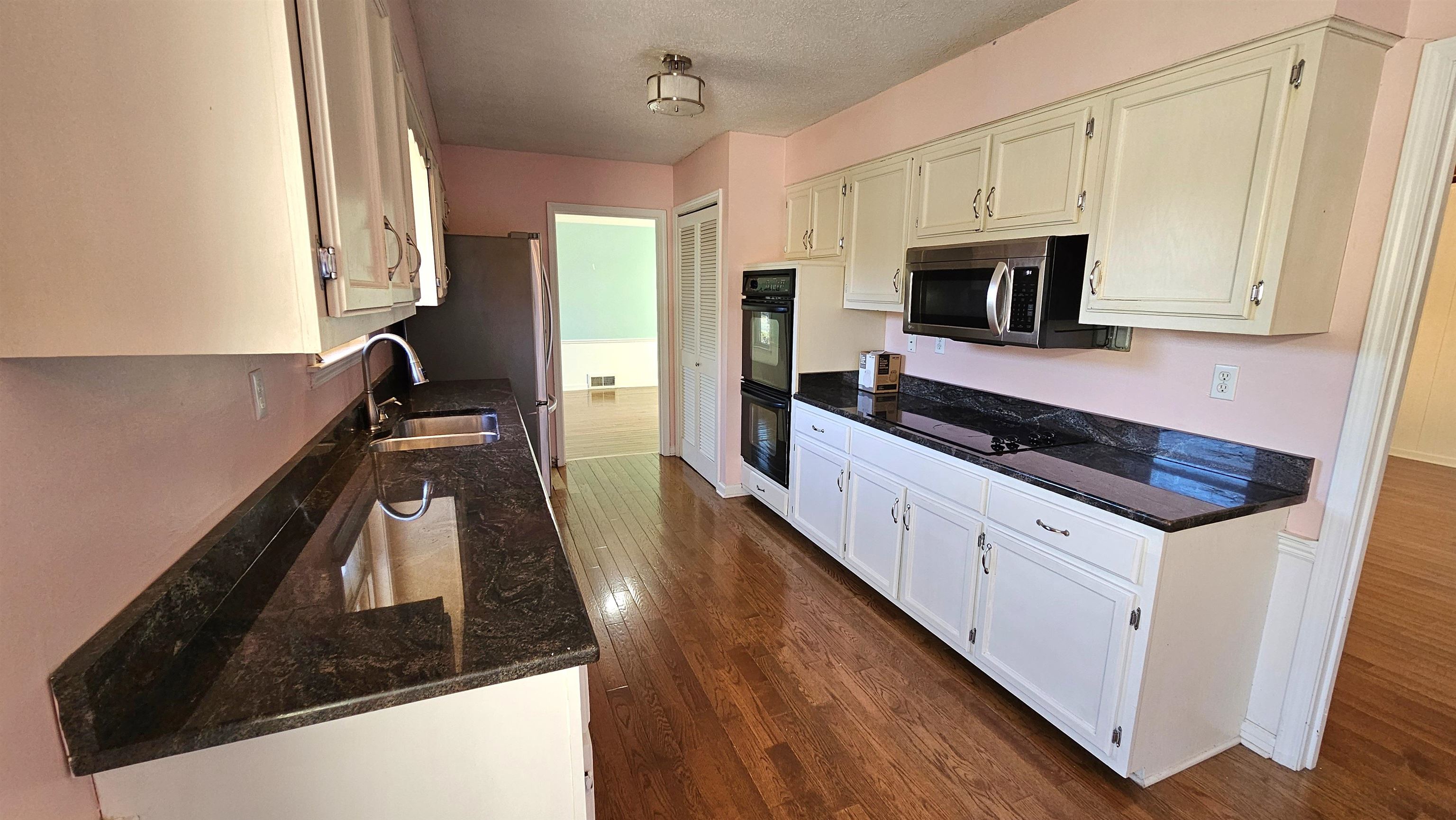 1411 Poplar Ridge Dr Property Photo 19