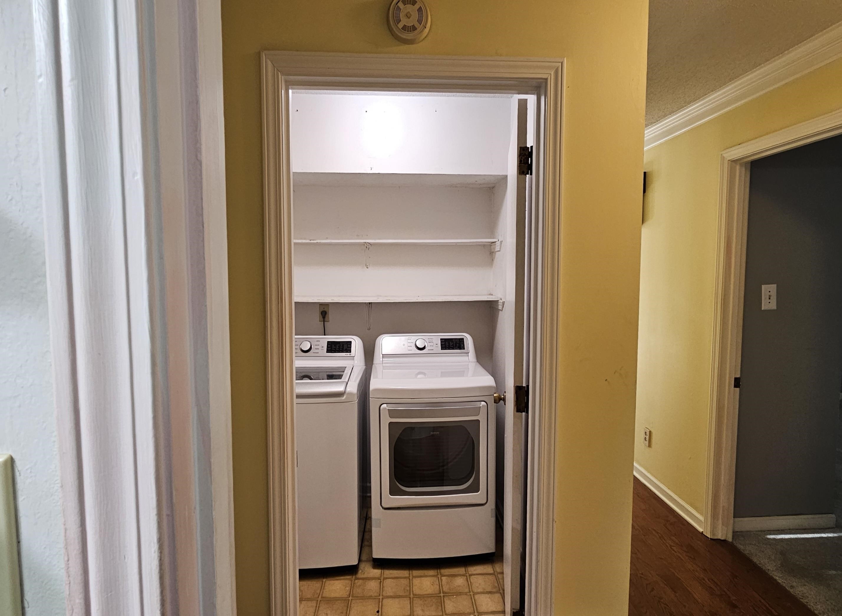 1411 Poplar Ridge Dr Property Photo 24