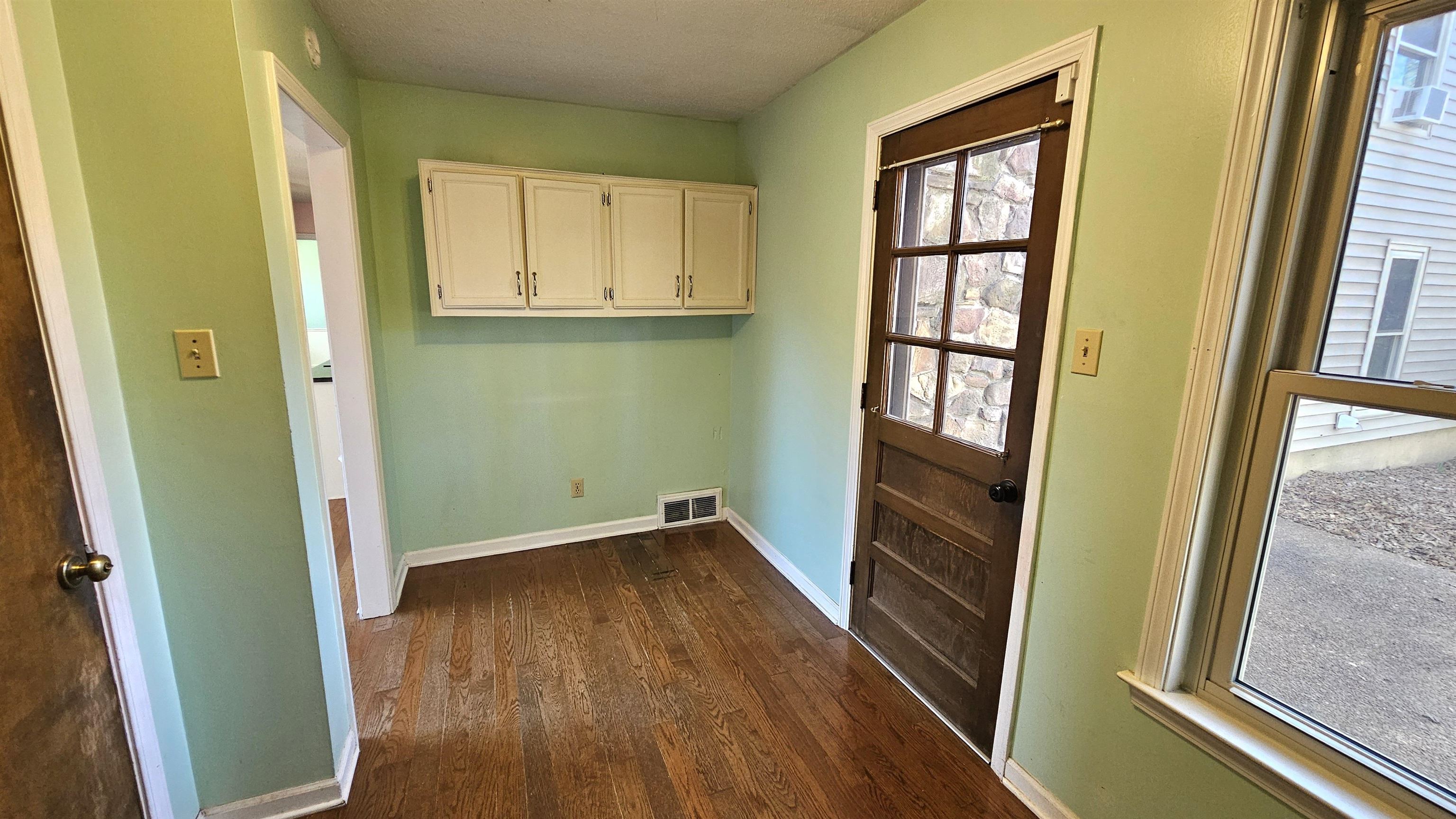 1411 Poplar Ridge Dr Property Photo 25