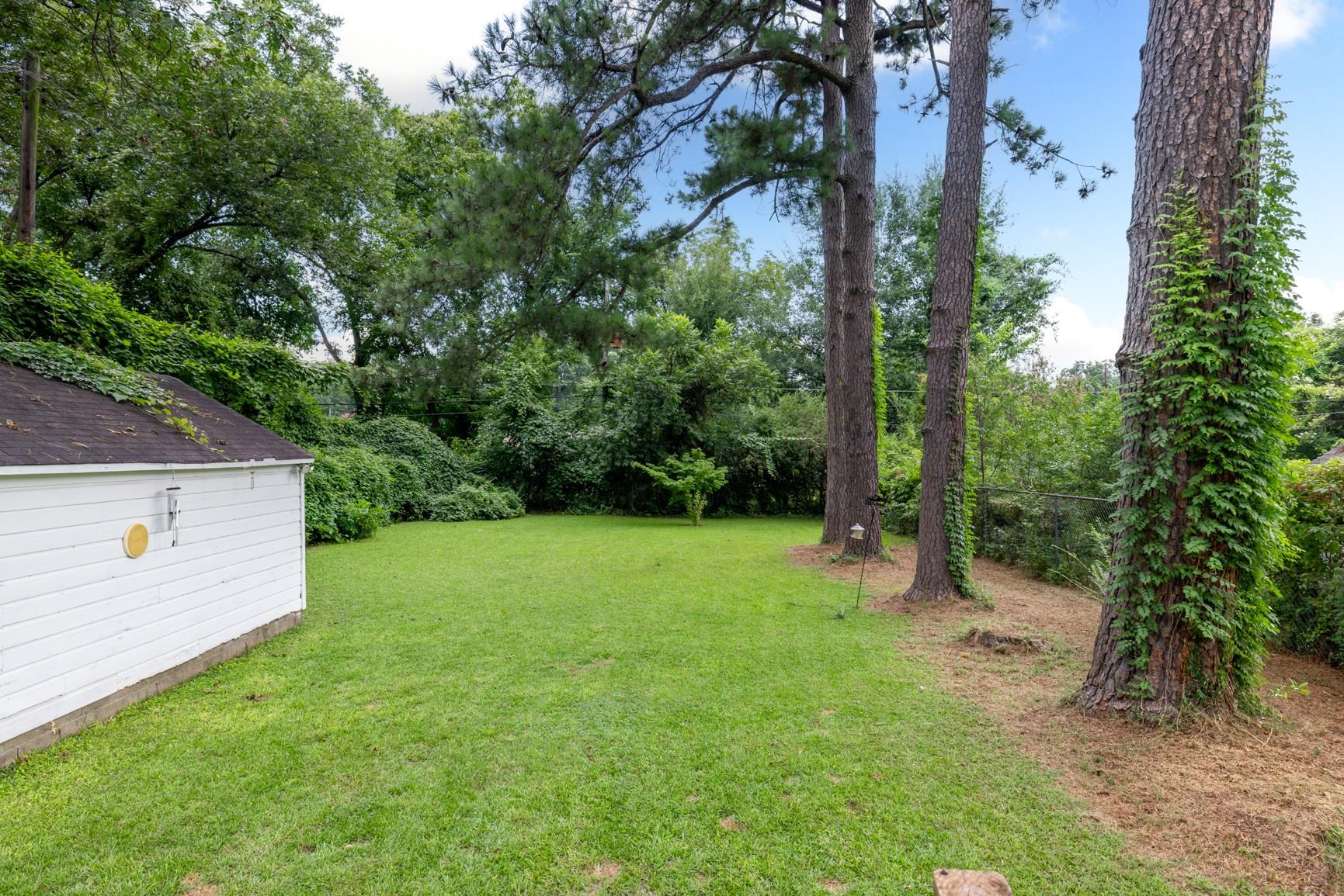 4696 Bowen Rd Property Photo 22