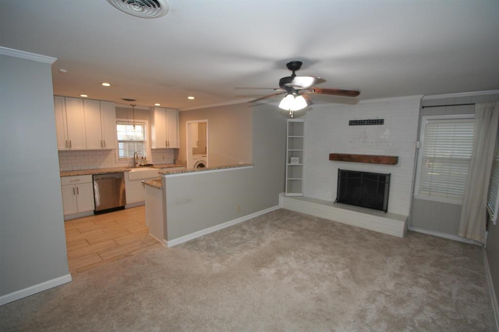 1588 DORSET DR Property Photo 1