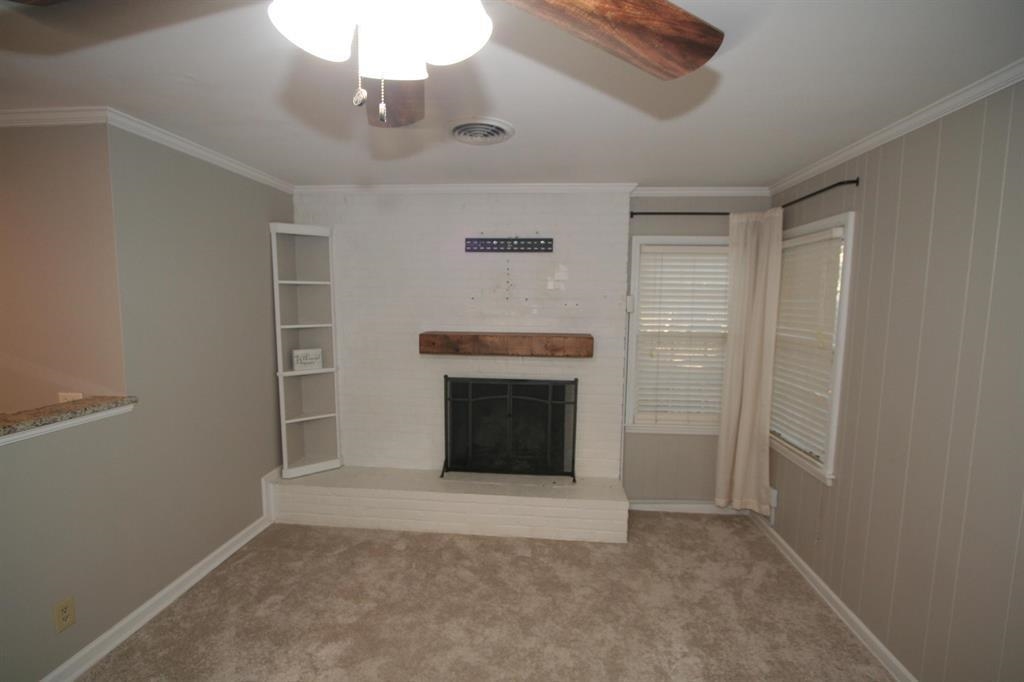 1588 Dorset Dr Property Photo 8