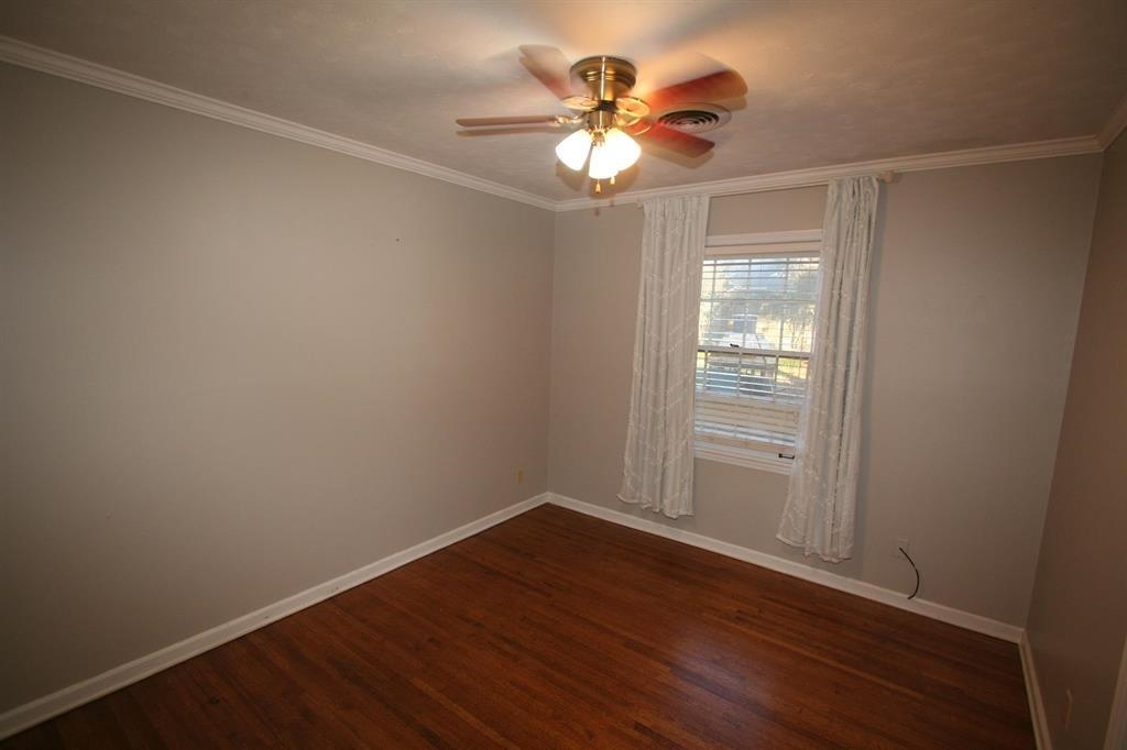 1588 Dorset Dr Property Photo 12