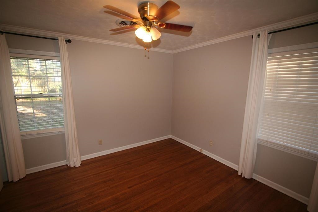 1588 Dorset Dr Property Photo 13