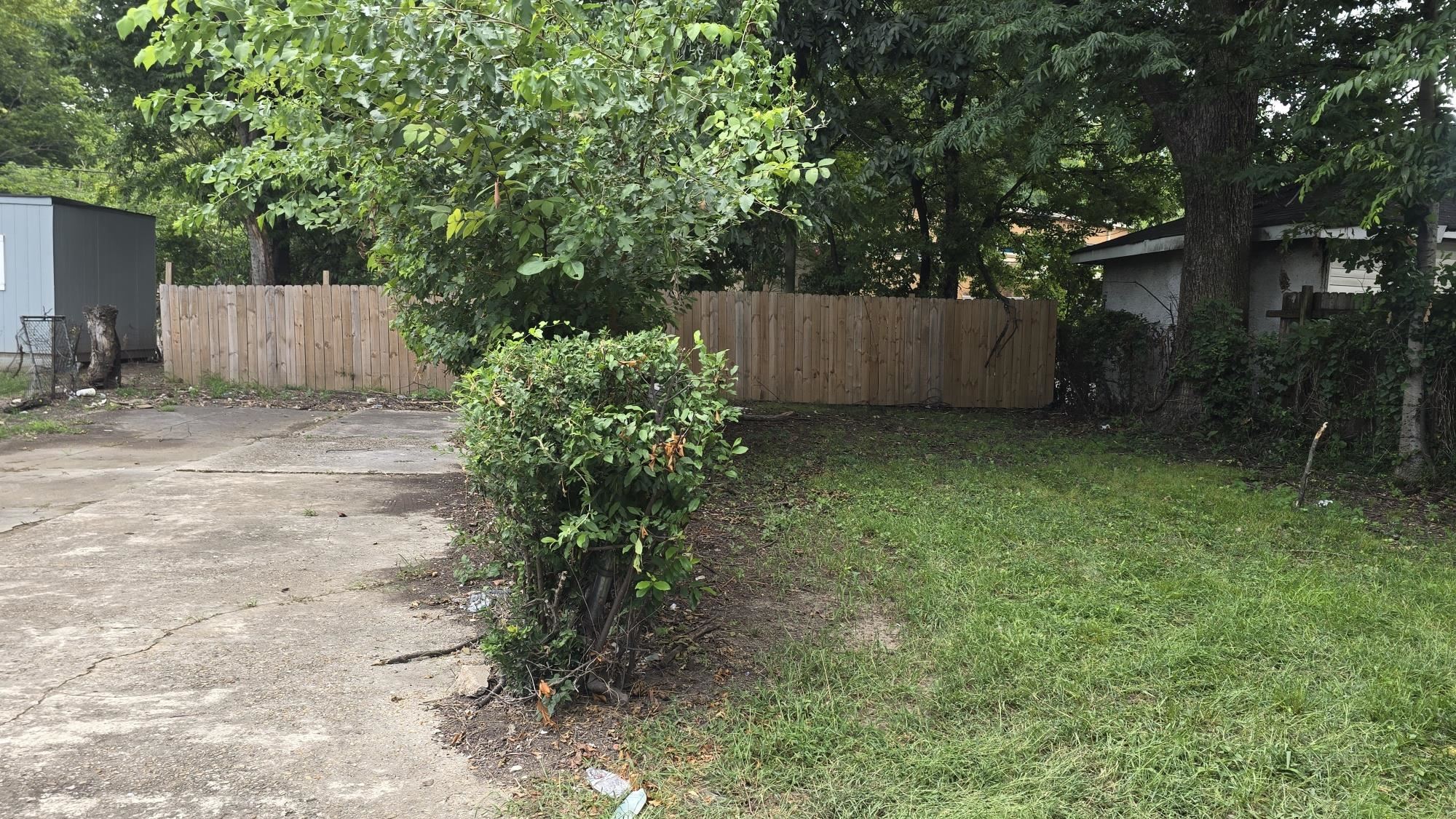1251 Lamar Ave Property Photo 13