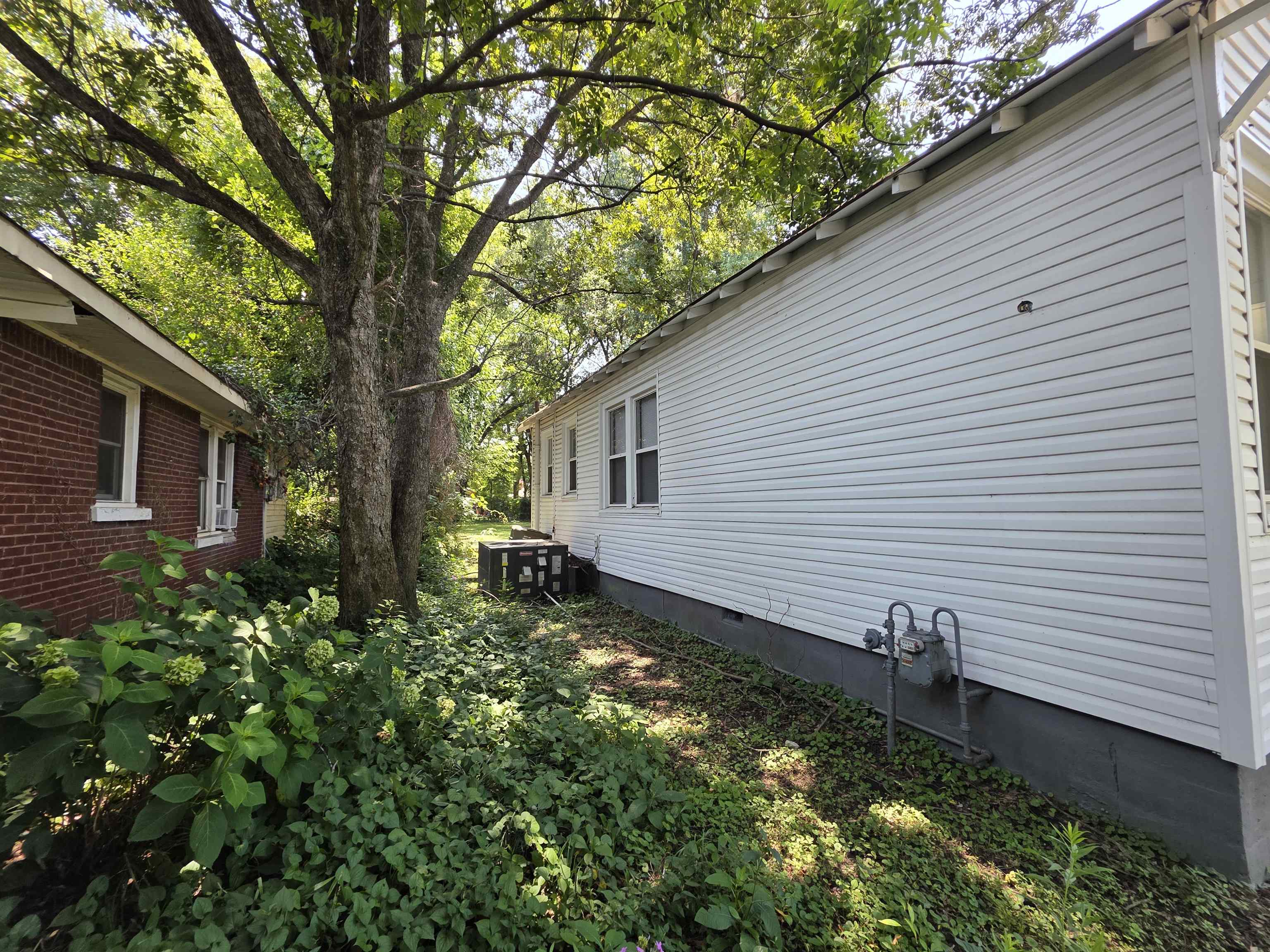 3463 Tutwiler Ave Property Photo 4
