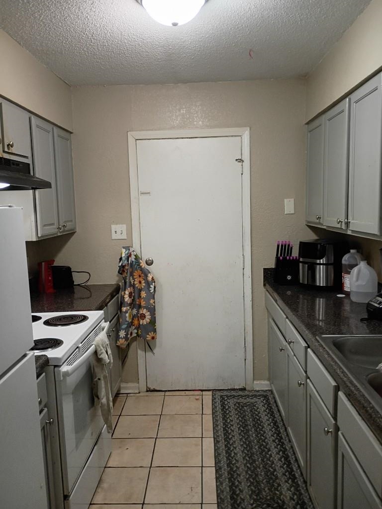 3213 Forest Brook Dr Property Photo 3