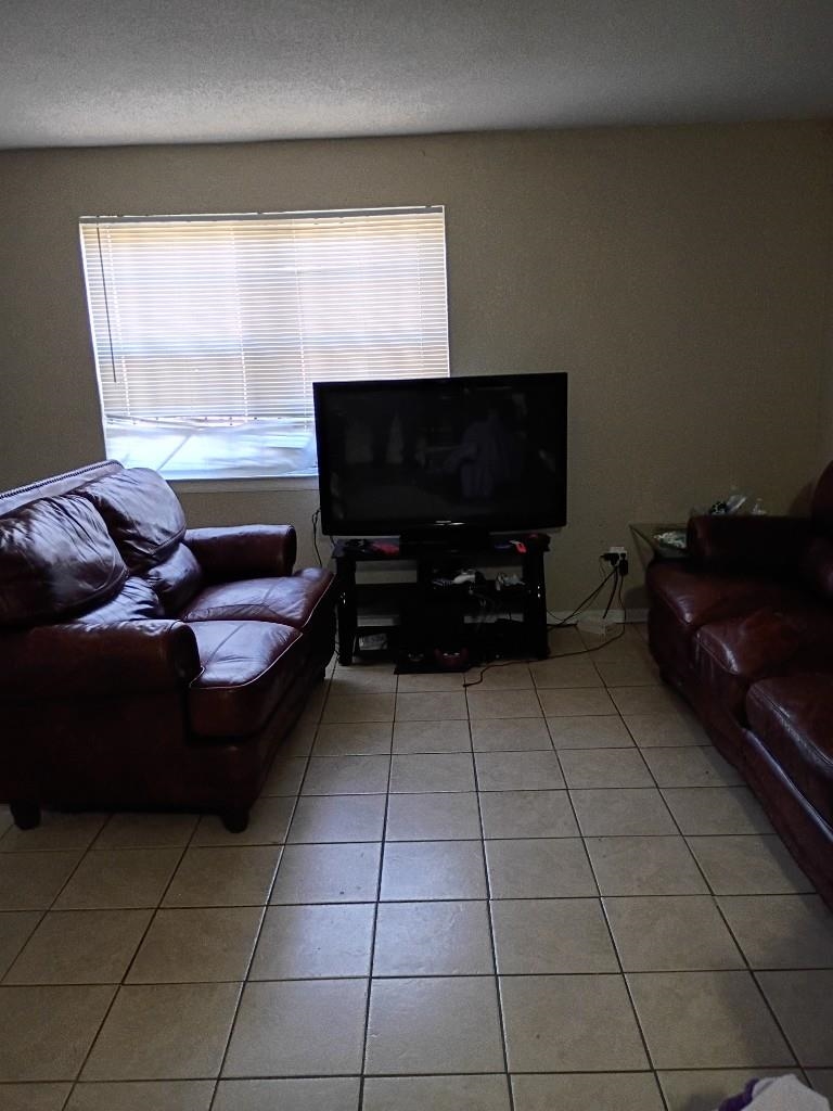 3213 Forest Brook Dr Property Photo 4