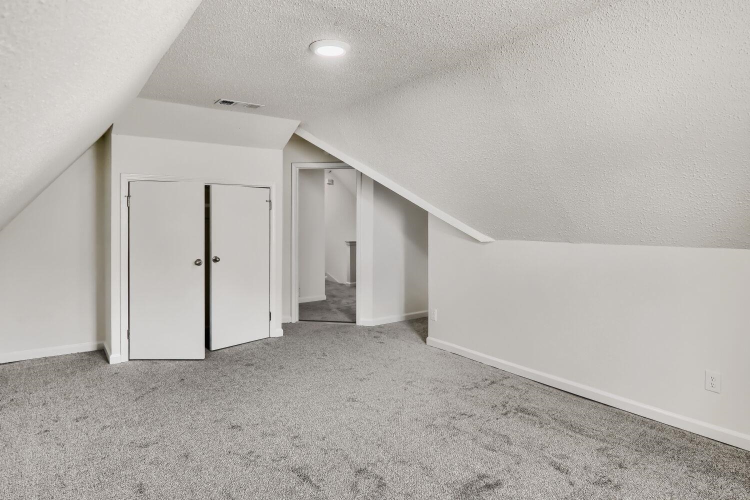 5636 Wolf Pack Dr Property Photo 11