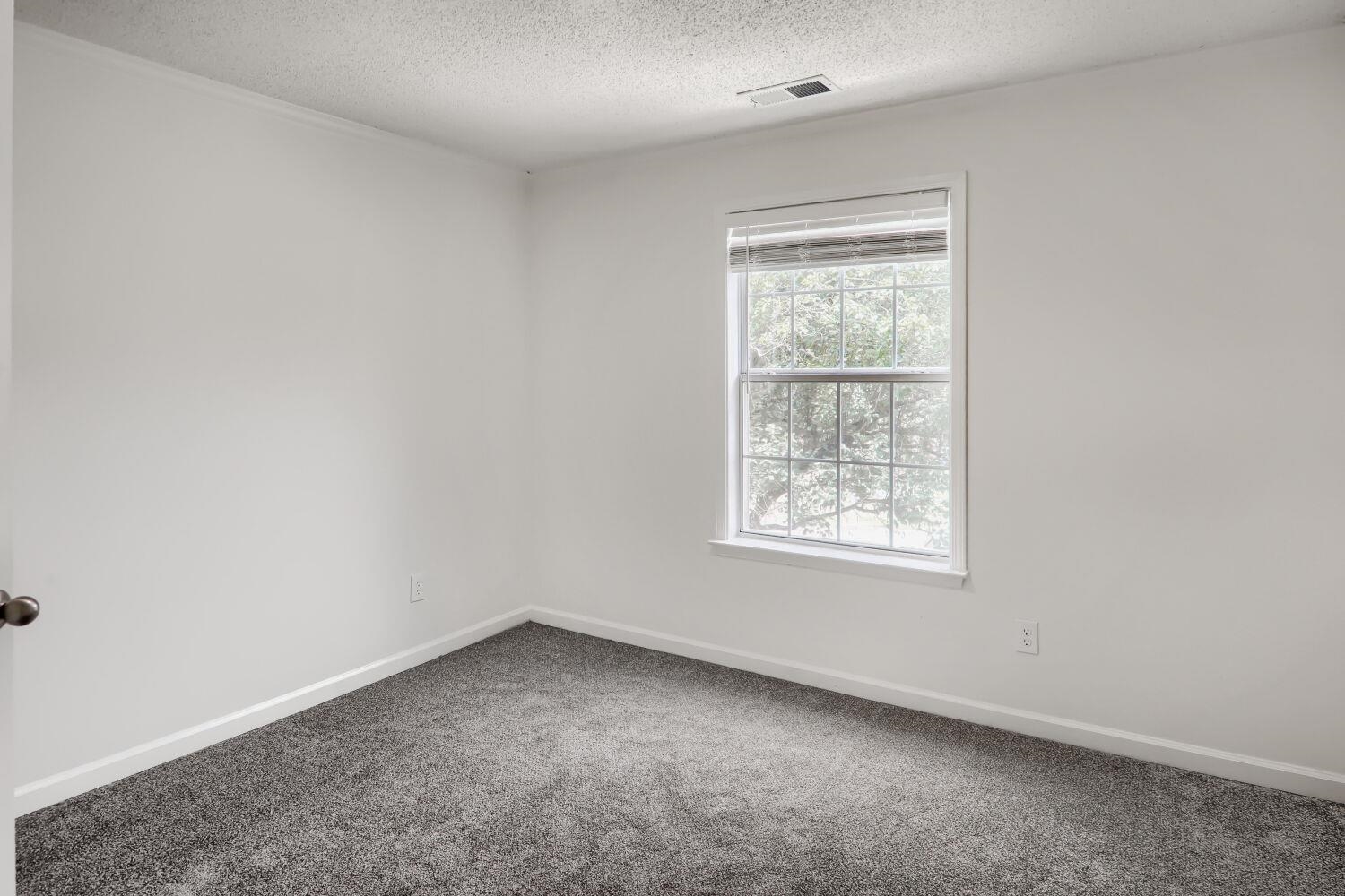 5636 Wolf Pack Dr Property Photo 14