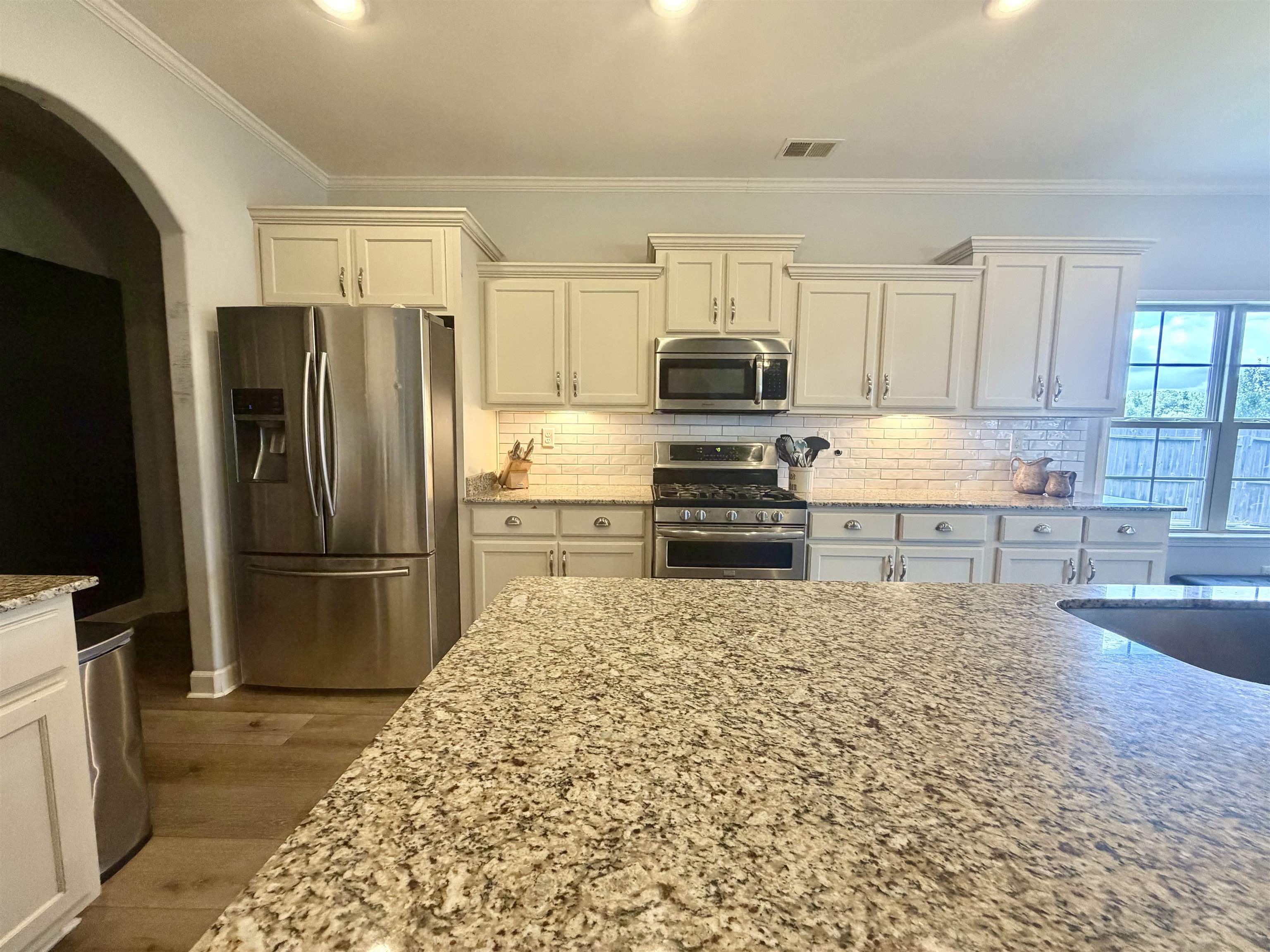 6446 Anglia Valley Dr Property Photo 3