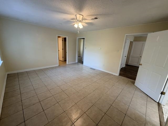 1723 Russwood Rd Property Photo 8