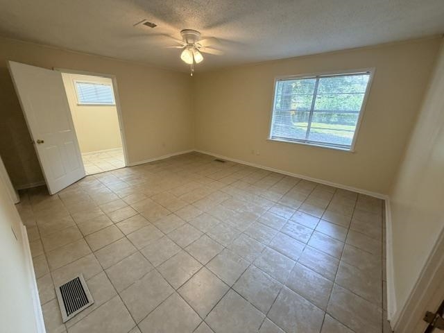 1723 Russwood Rd Property Photo 9