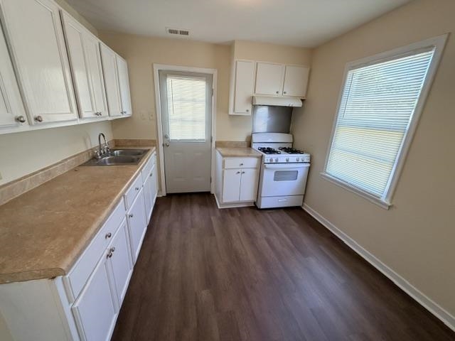 1723 Russwood Rd Property Photo 15