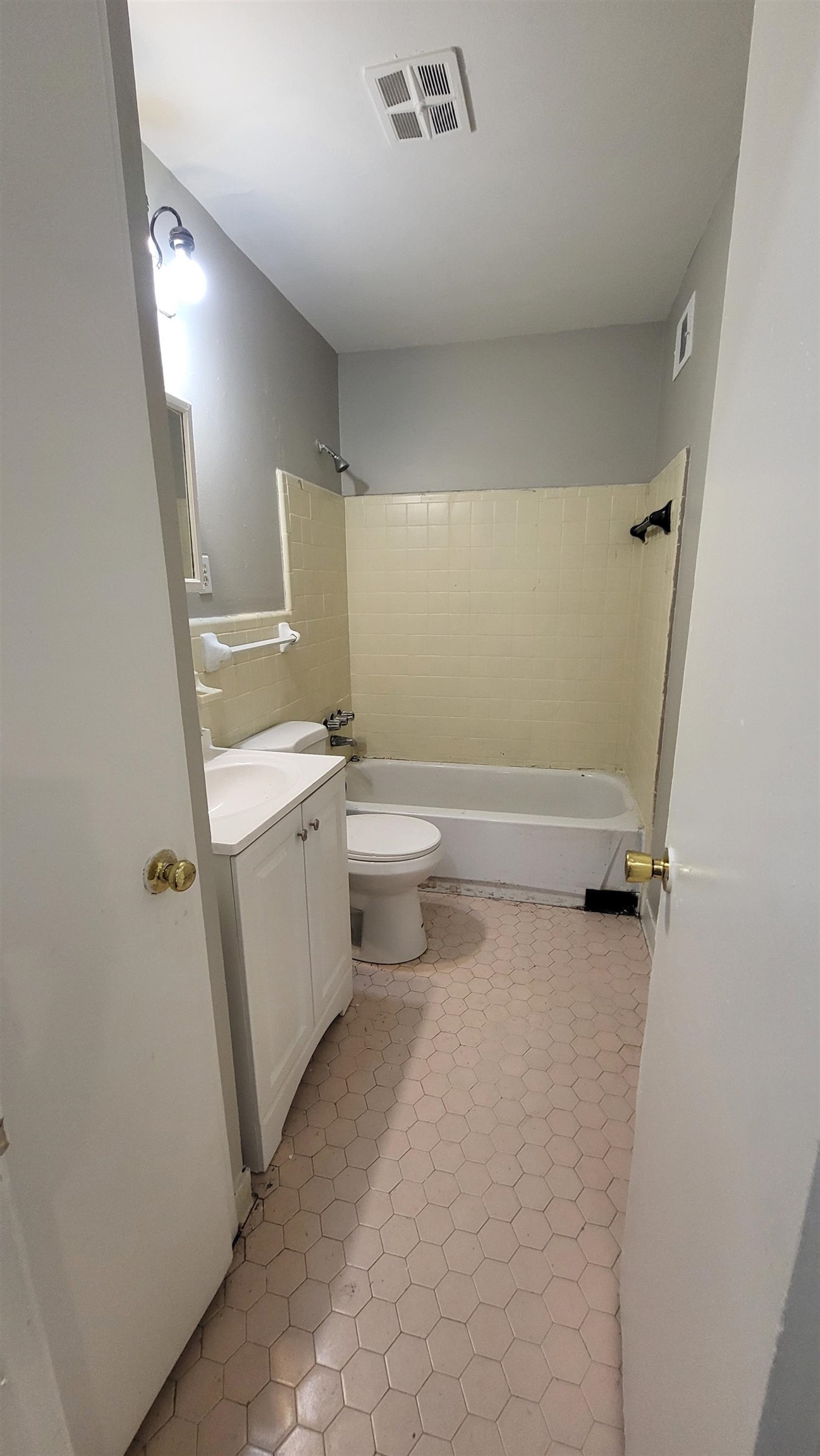 4697 Grecco Dr Property Photo 11