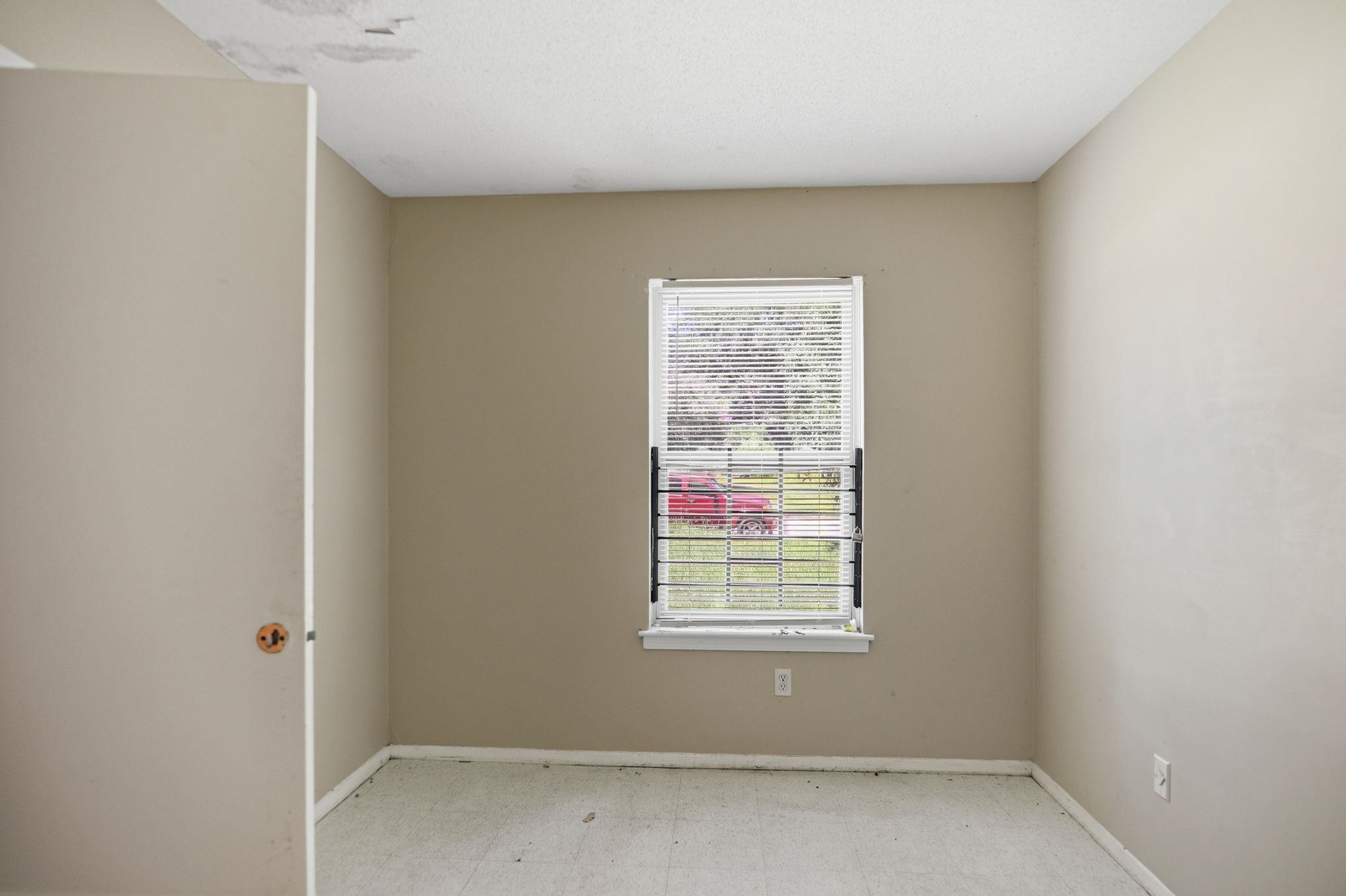 4150 Windermere Rd Property Photo 8