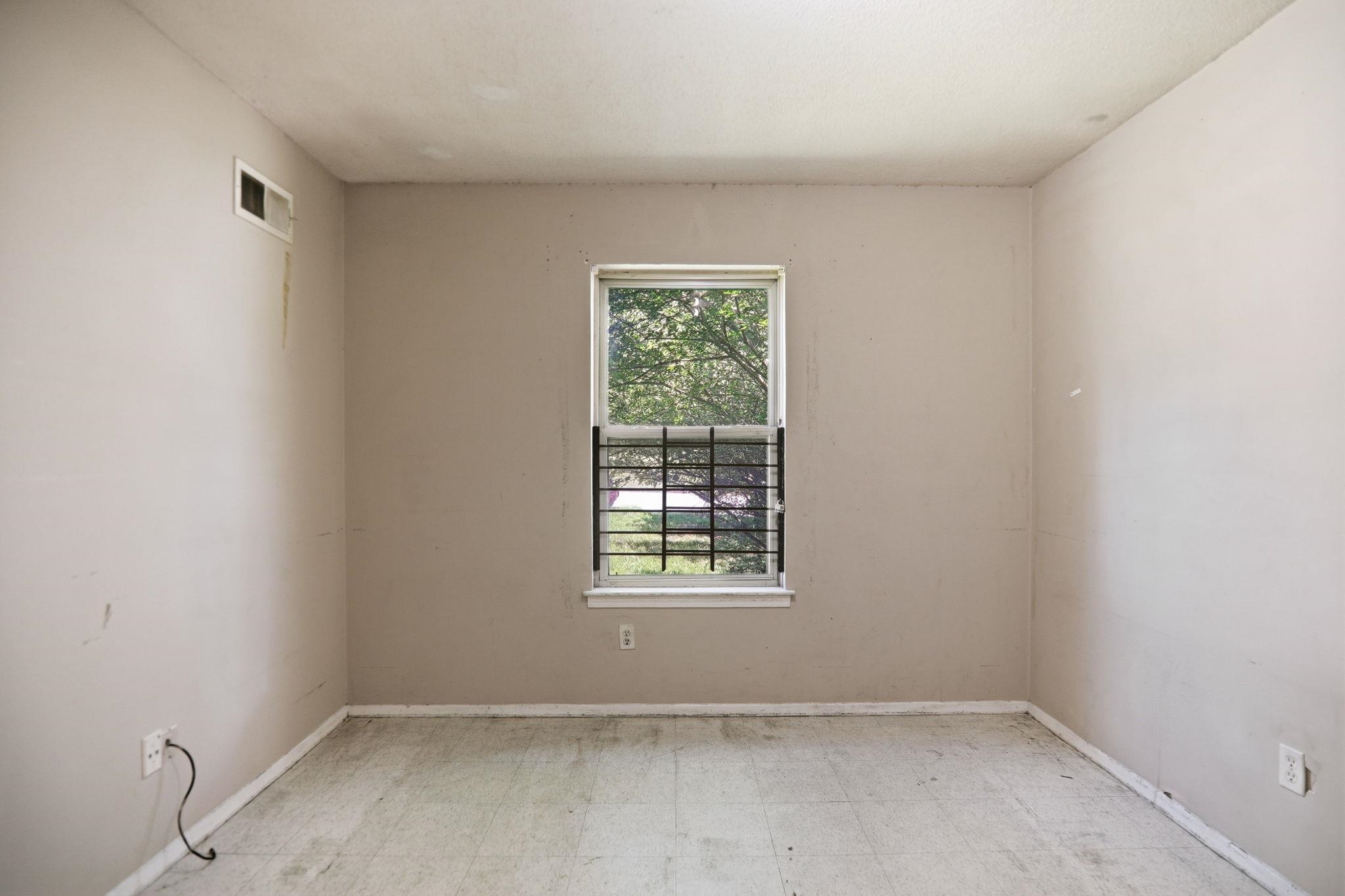 4150 Windermere Rd Property Photo 10