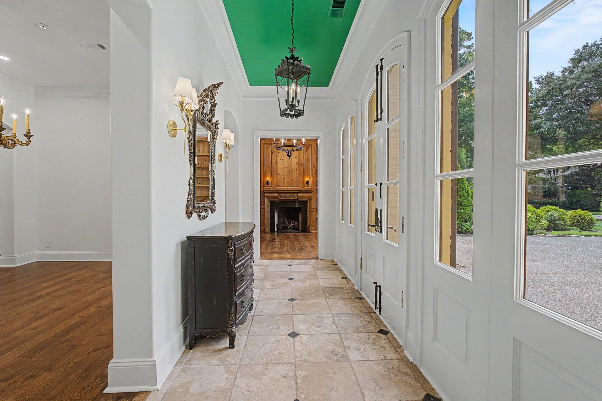 210 Lombardy Rd Property Photo 6