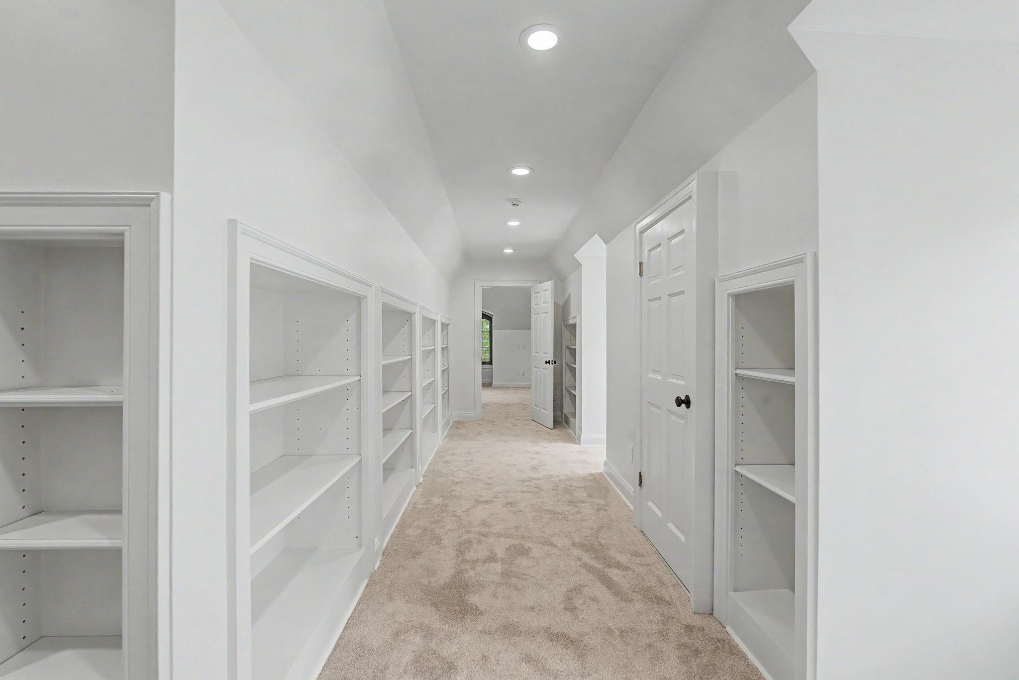 210 Lombardy Rd Property Photo 28