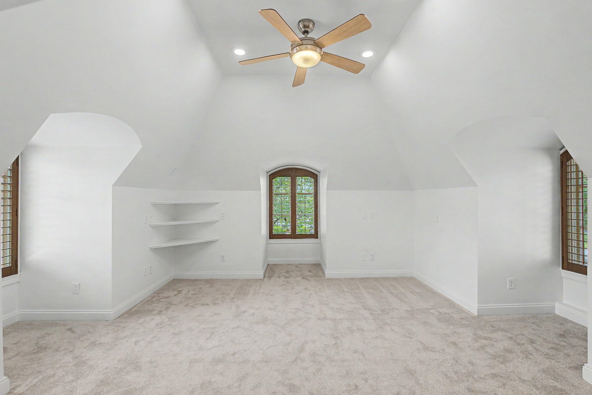 210 Lombardy Rd Property Photo 29