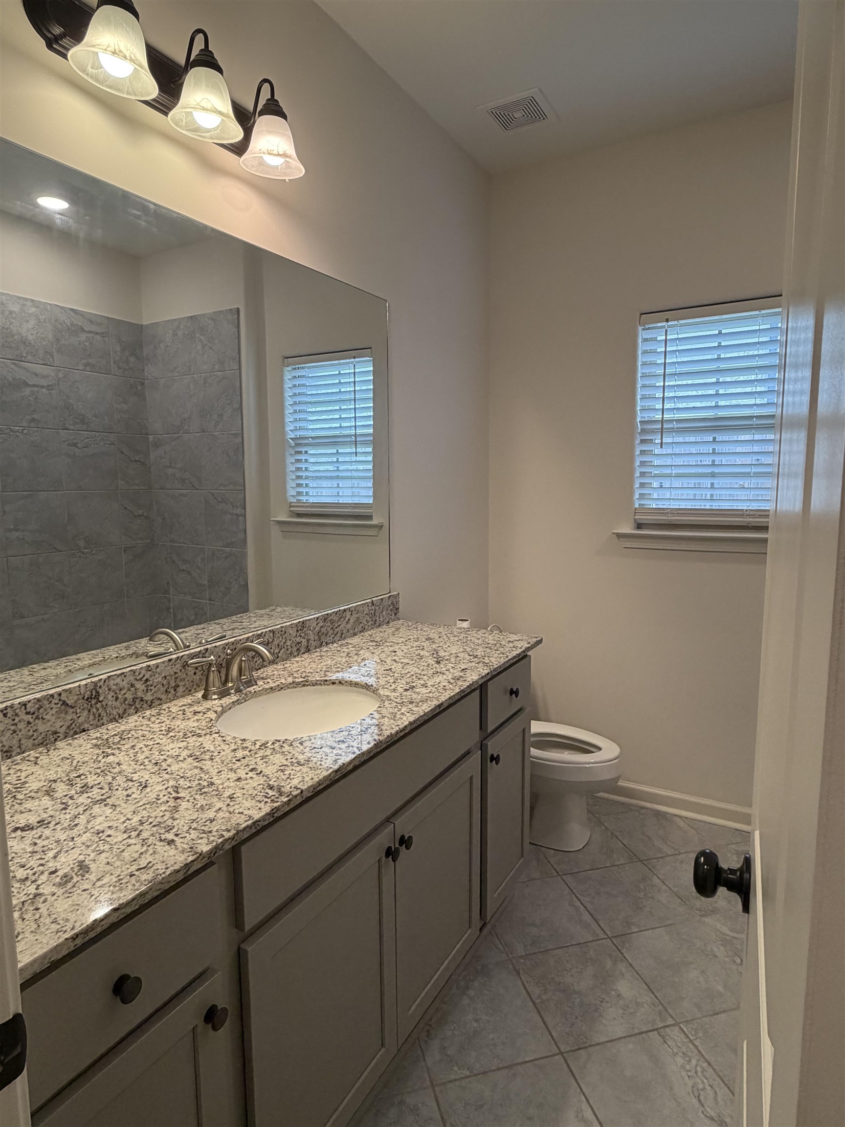 45 Laurel Wood Lane Ln Property Photo 12