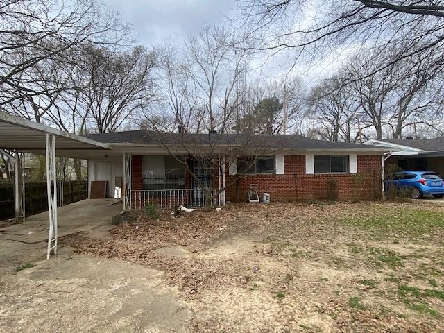 1105 Dora St Property Photo 2
