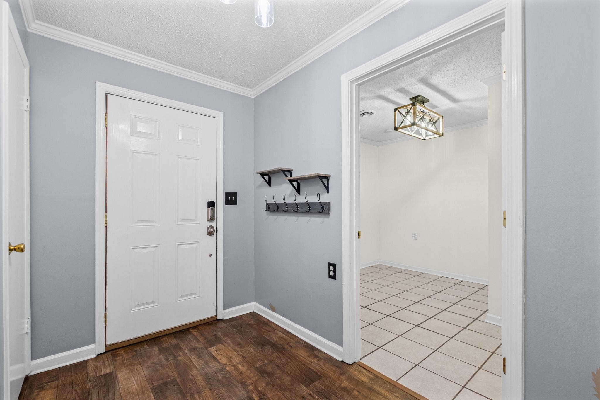 2636 Tipton Rd Property Photo 2