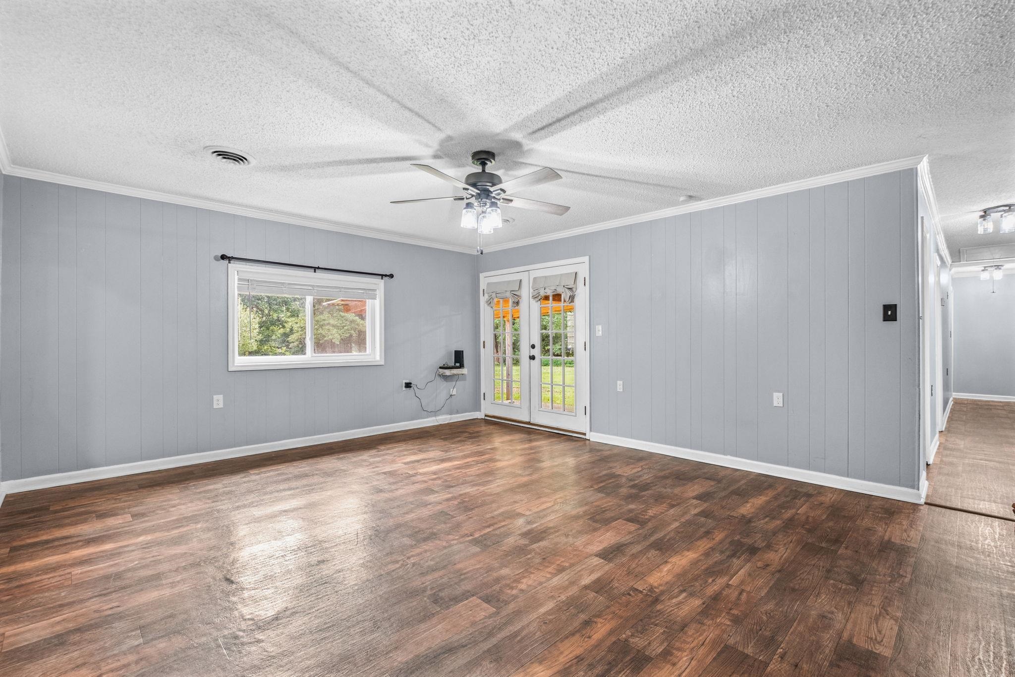 2636 Tipton Rd Property Photo 3
