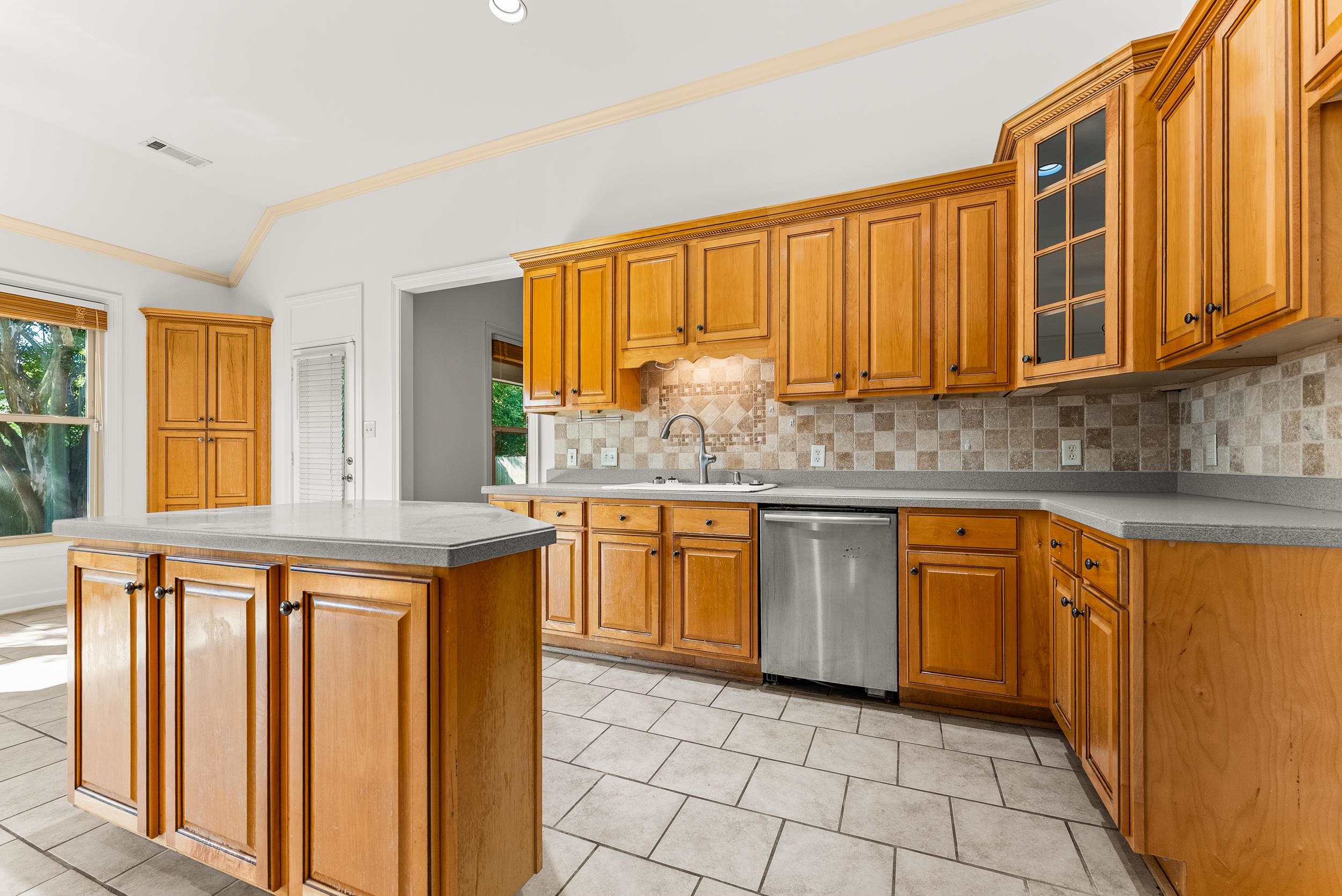 1320 River End Cv Property Photo 15