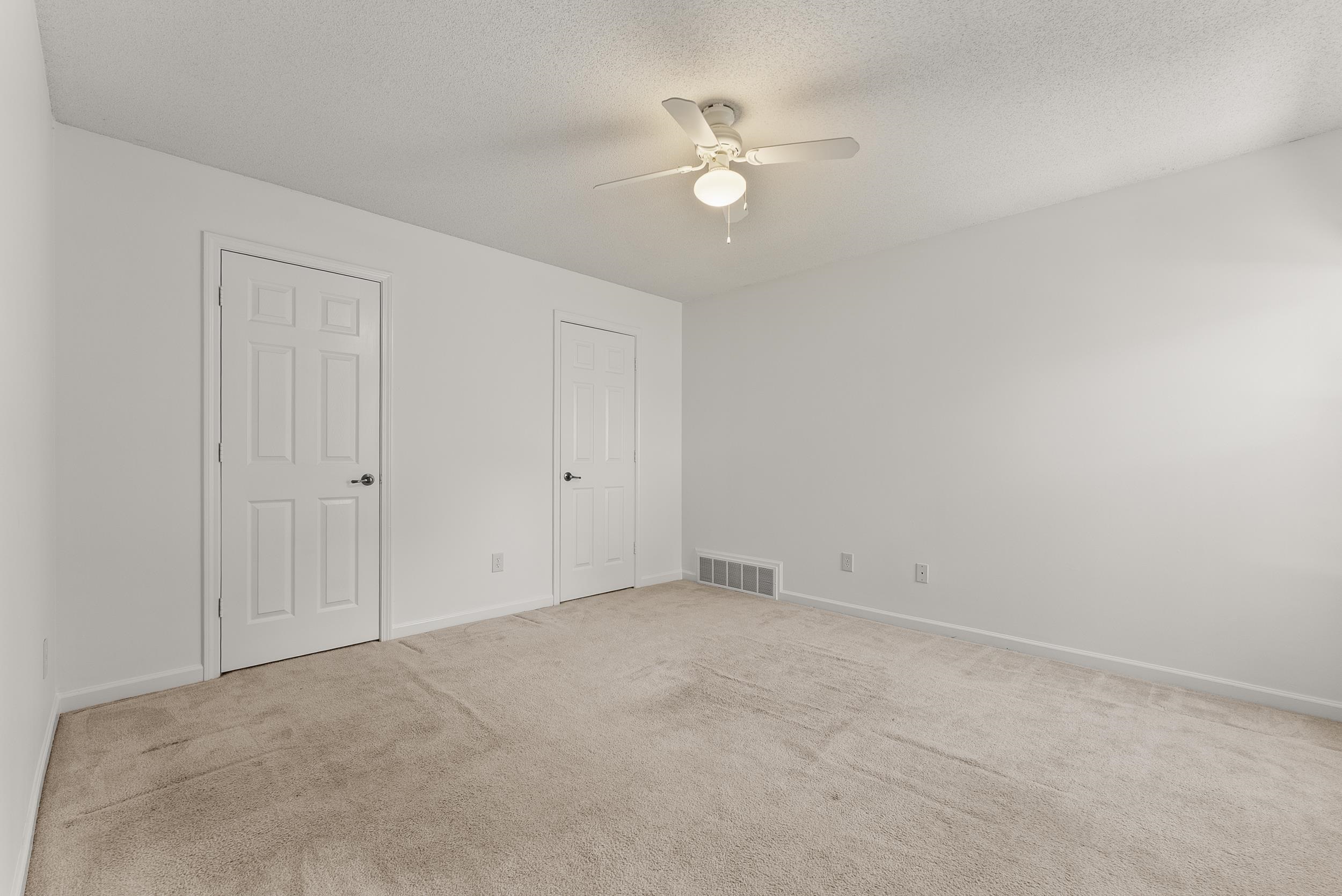 1320 River End Cv Property Photo 36