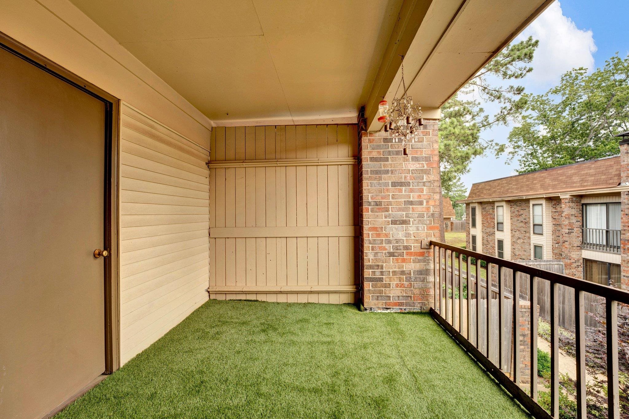 6600 S Poplar Woods Cir 4 Property Photo 5