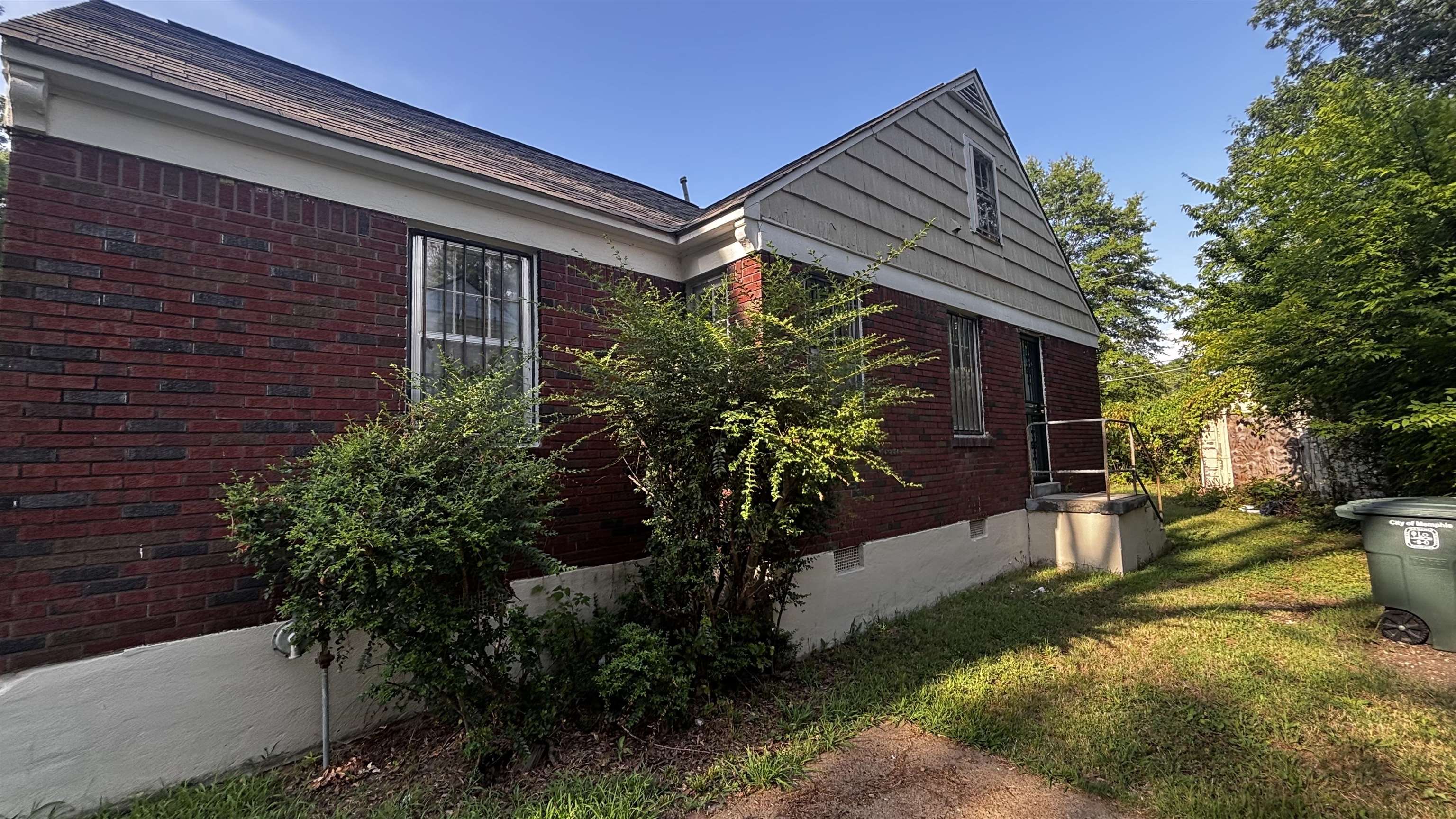 1614 Shadowlawn Blvd Property Photo 2